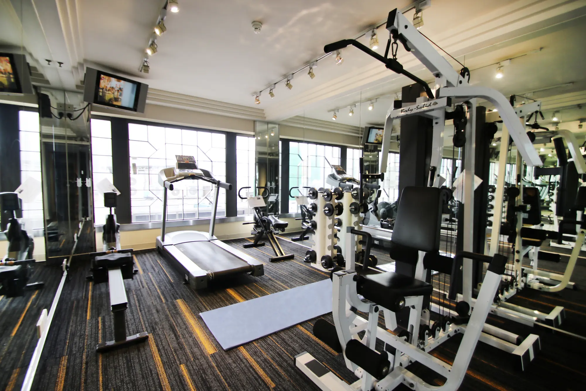 Prudential Hotel, Sports and Entertainment