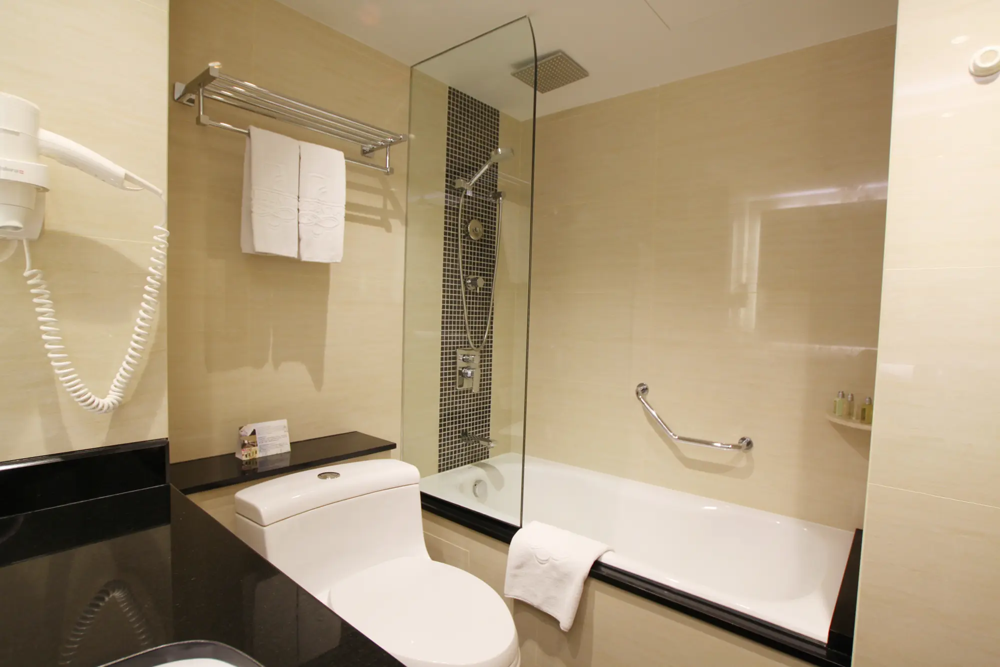 Prudential Hotel, Room