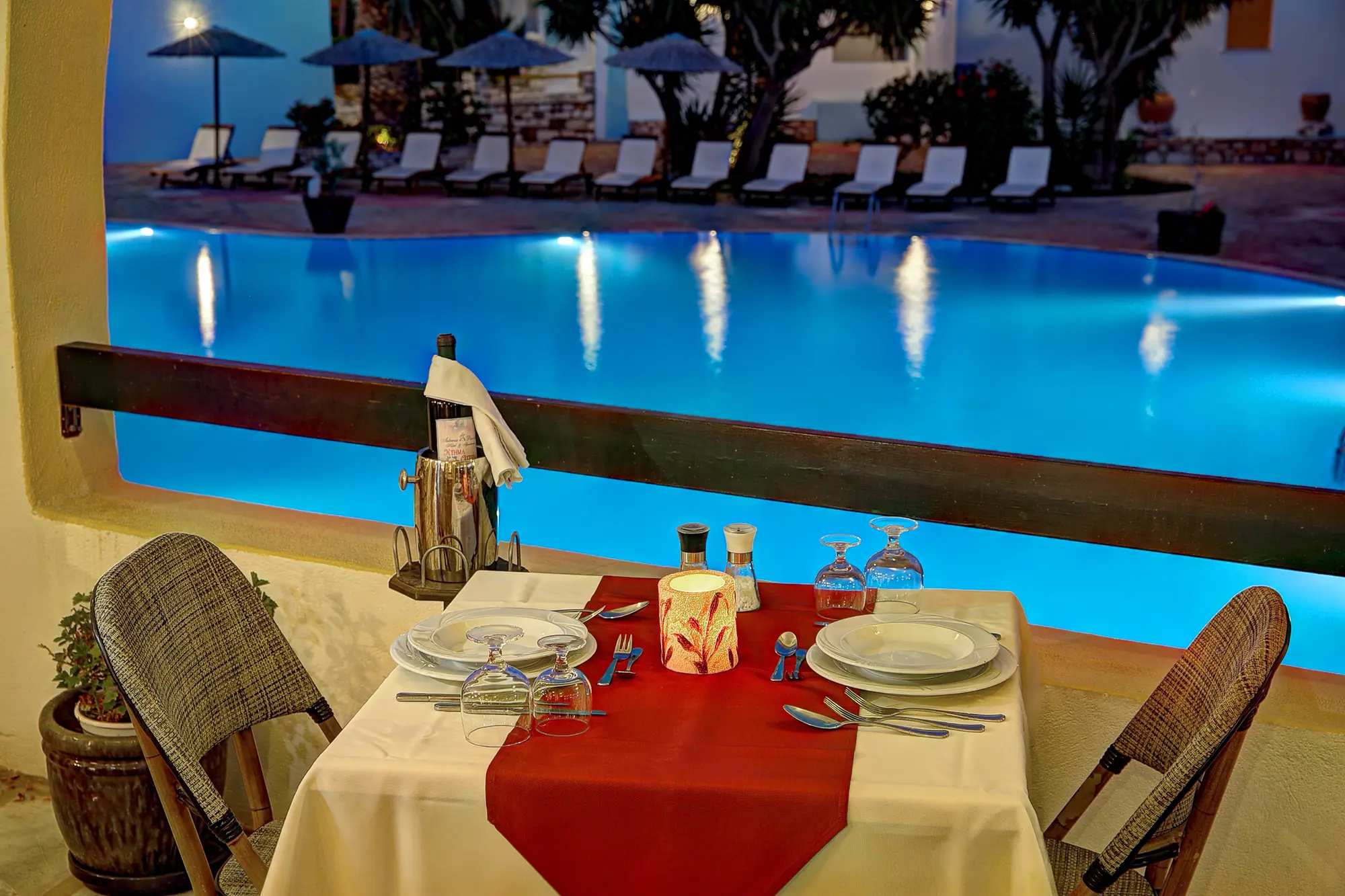 Asteras Paradise, Restaurant