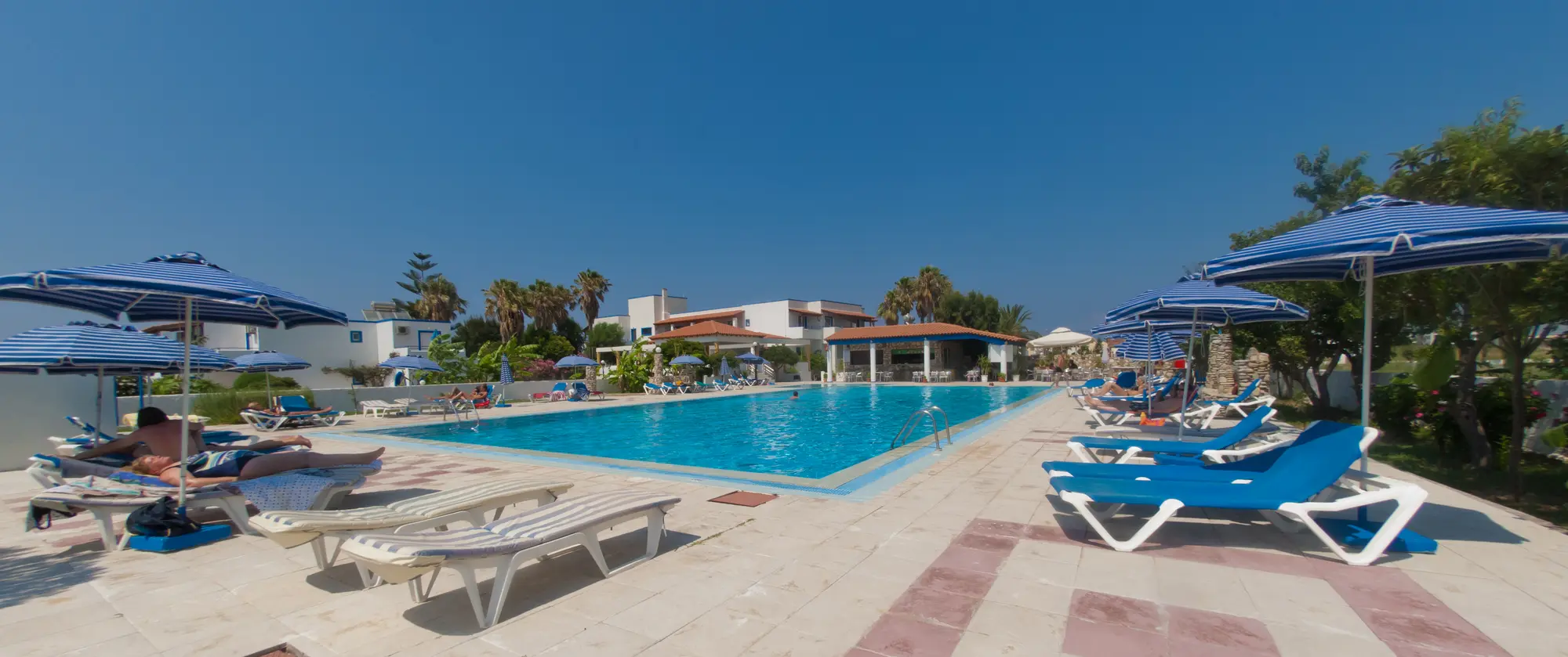 Tigaki's Star, Pool