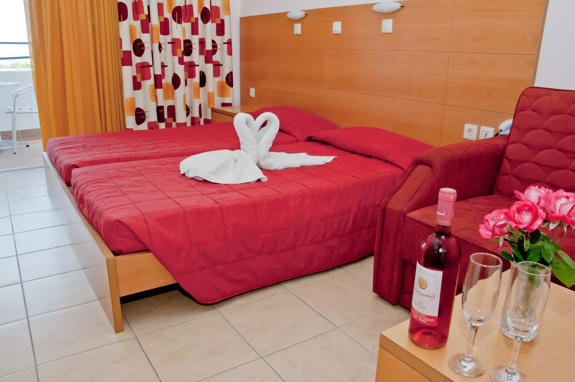 Tigaki's Star, Room