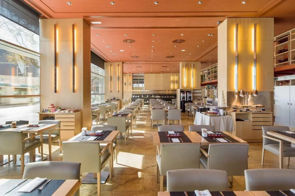 SB Diagonal Zero Barcelona, Restaurant