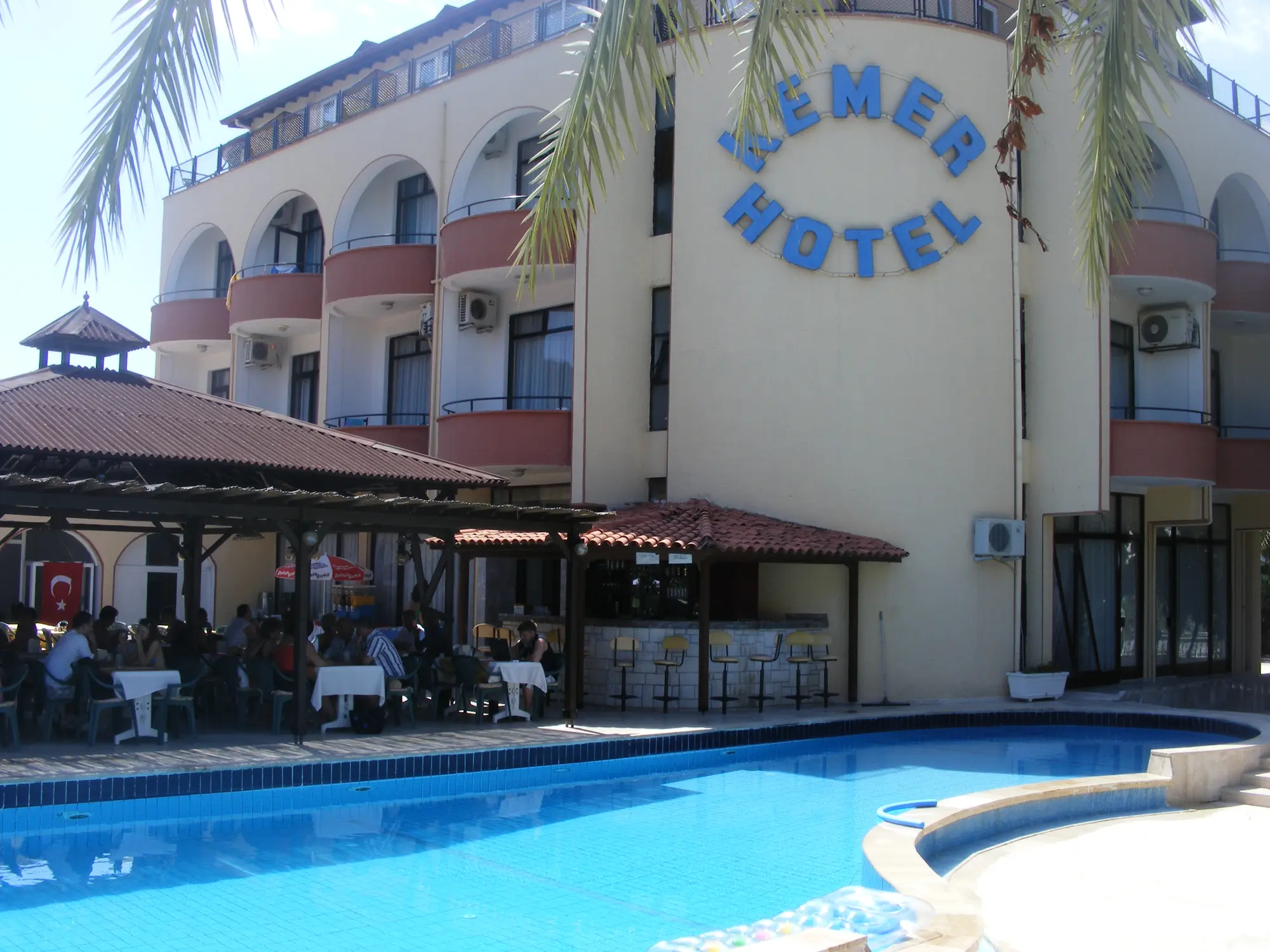 Kemer Hotel, Pool