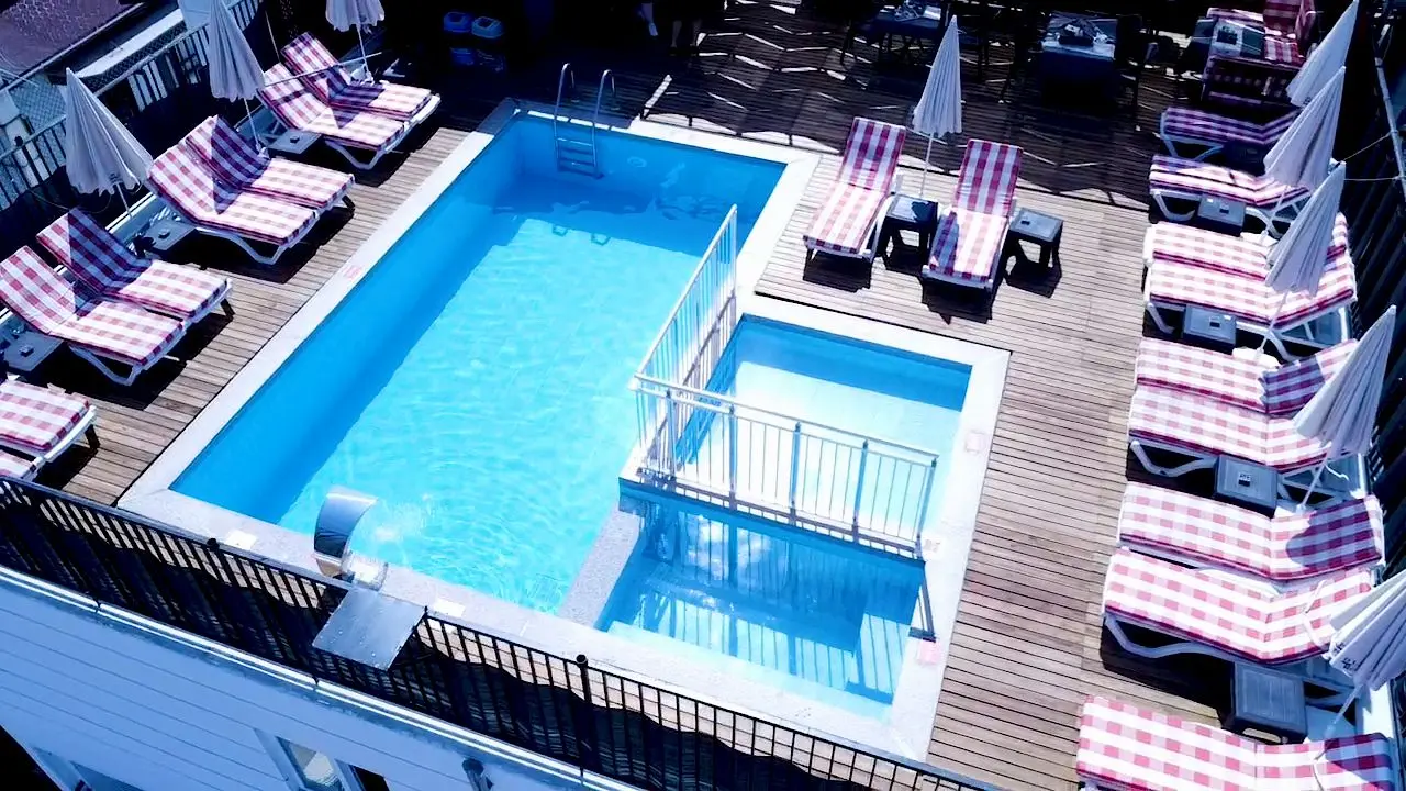 Kleopatra Hotel, Pool