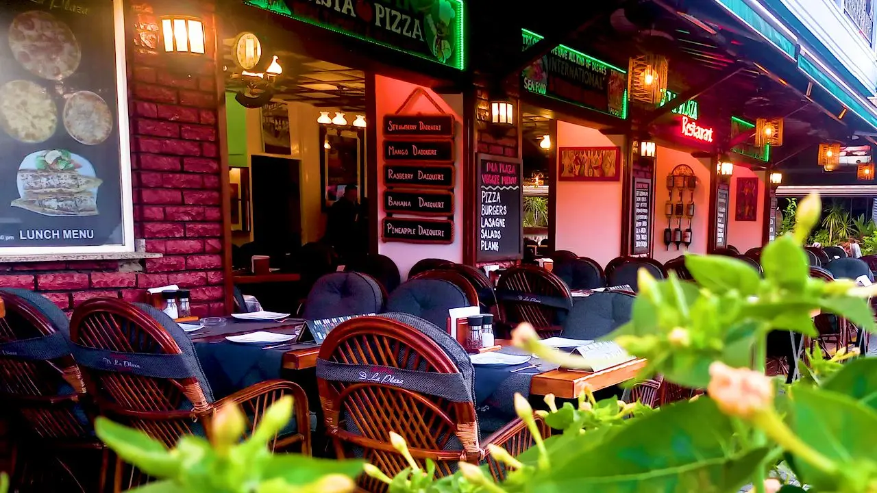 Kleopatra Hotel, Restaurant