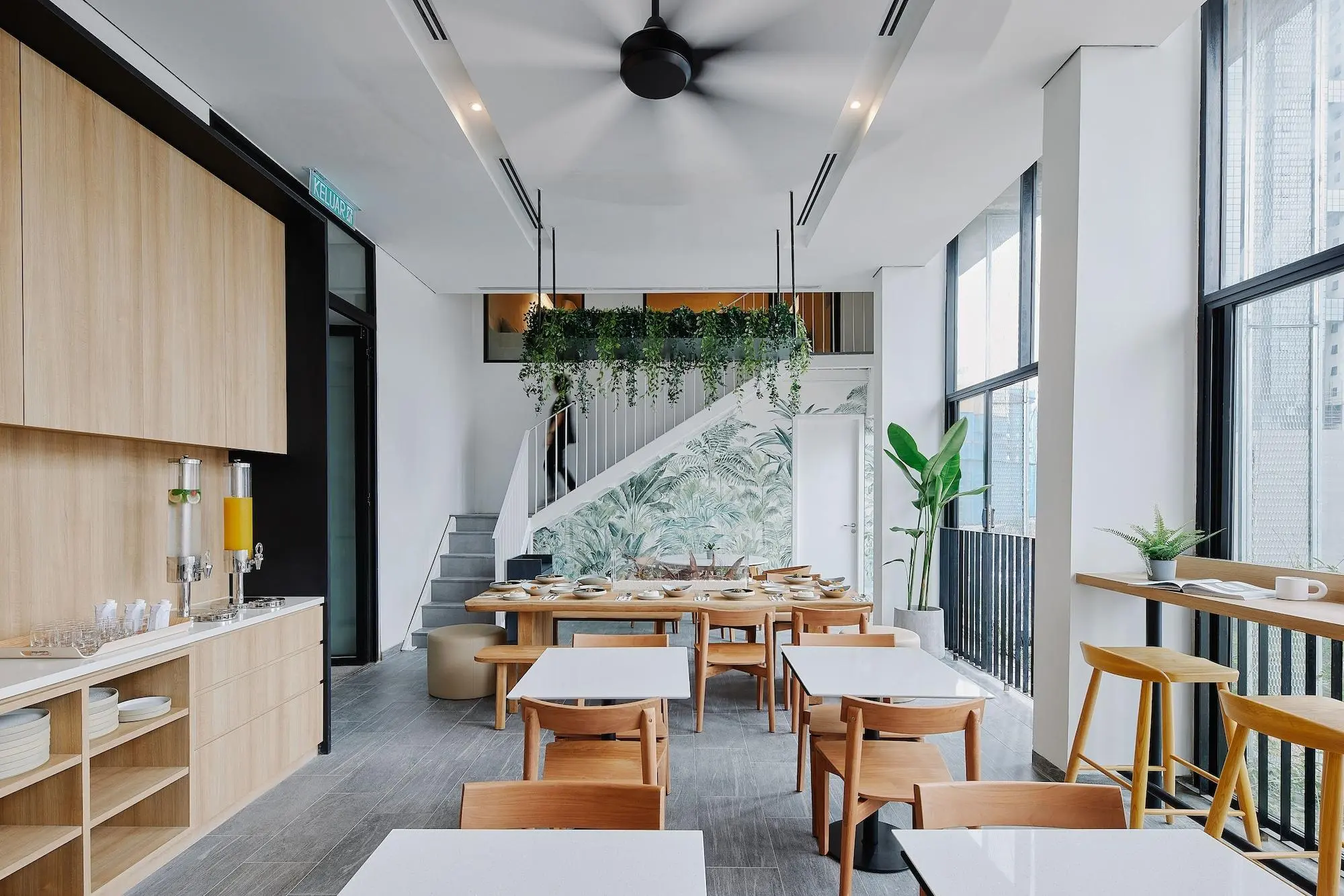 Lloyd's Inn Kuala Lumpur, Restaurant