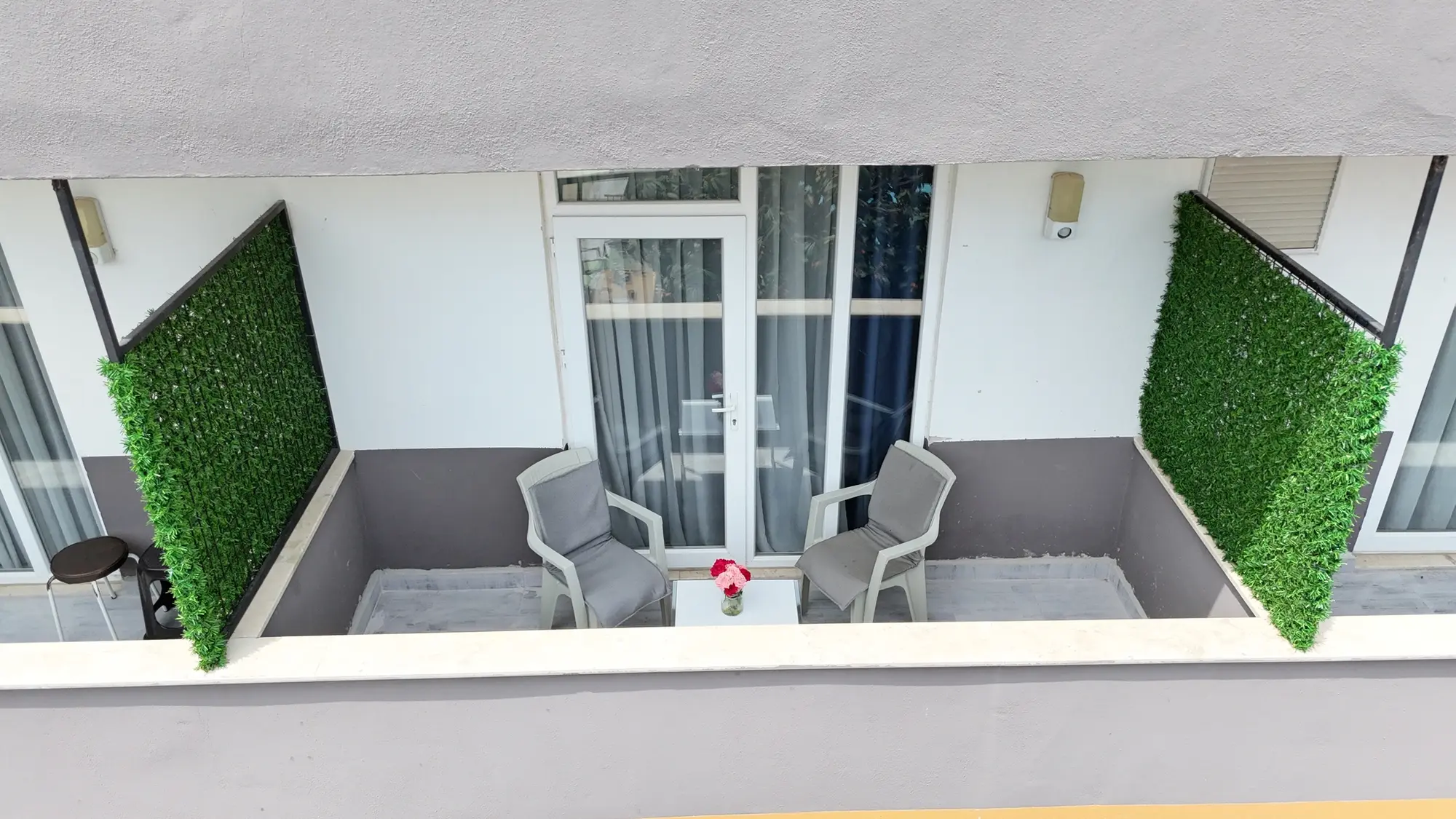 Hill Side Apart House, Room