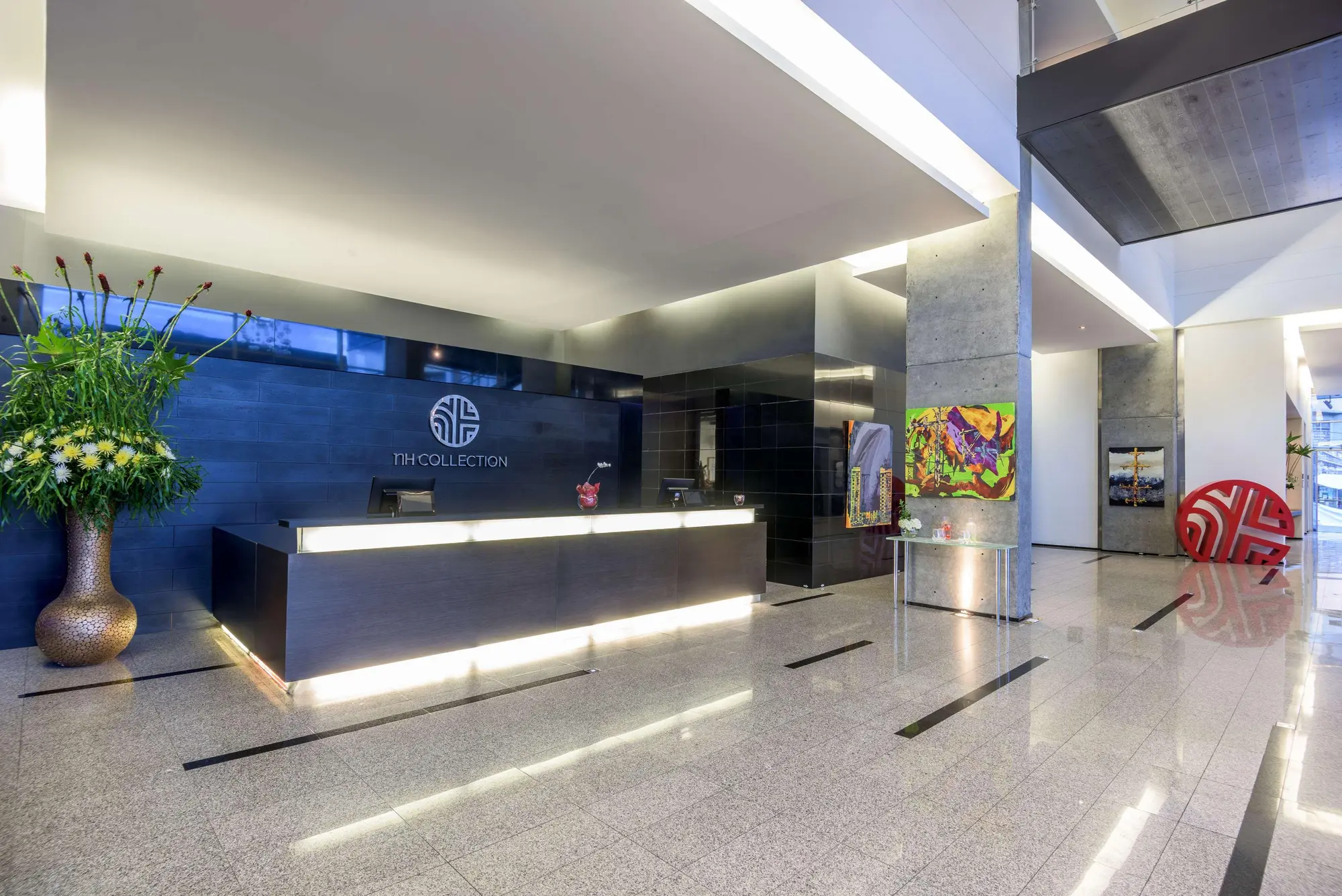 NH Collection Medellín Royal, Lobby