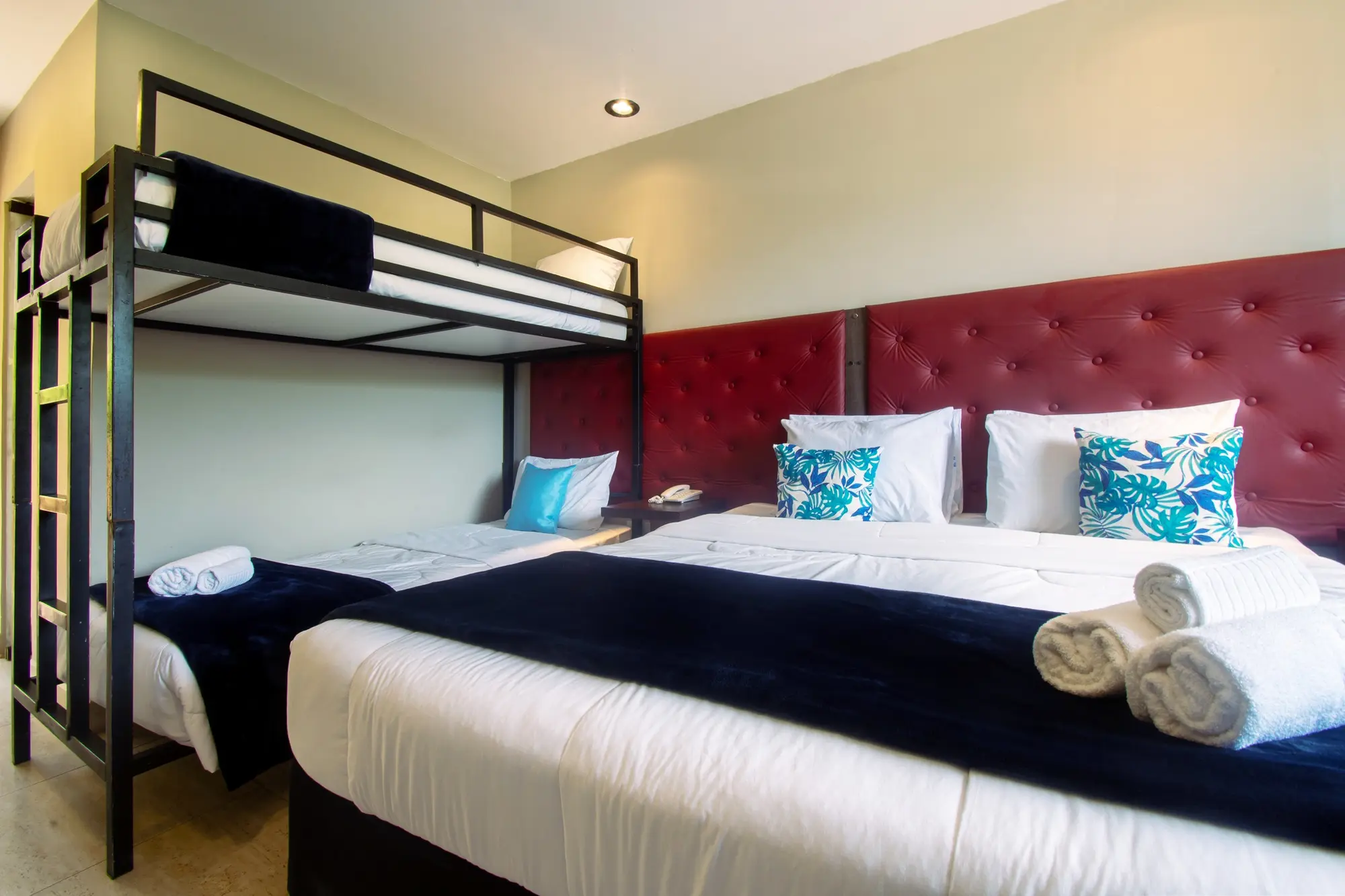Barra da Lagoa by Latitud Hoteles, Room