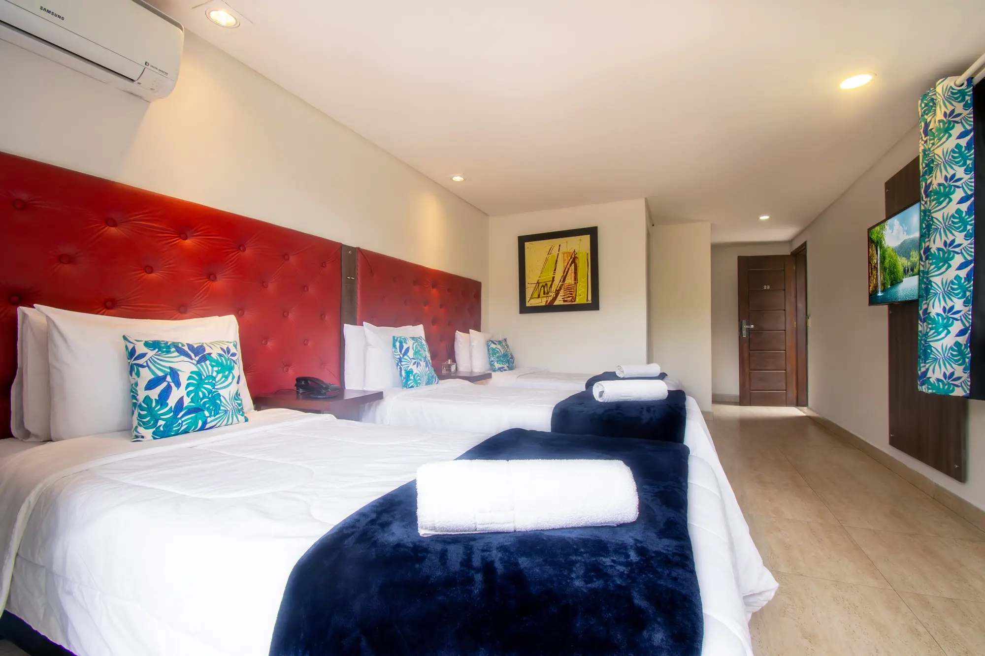 Barra da Lagoa by Latitud Hoteles, Room