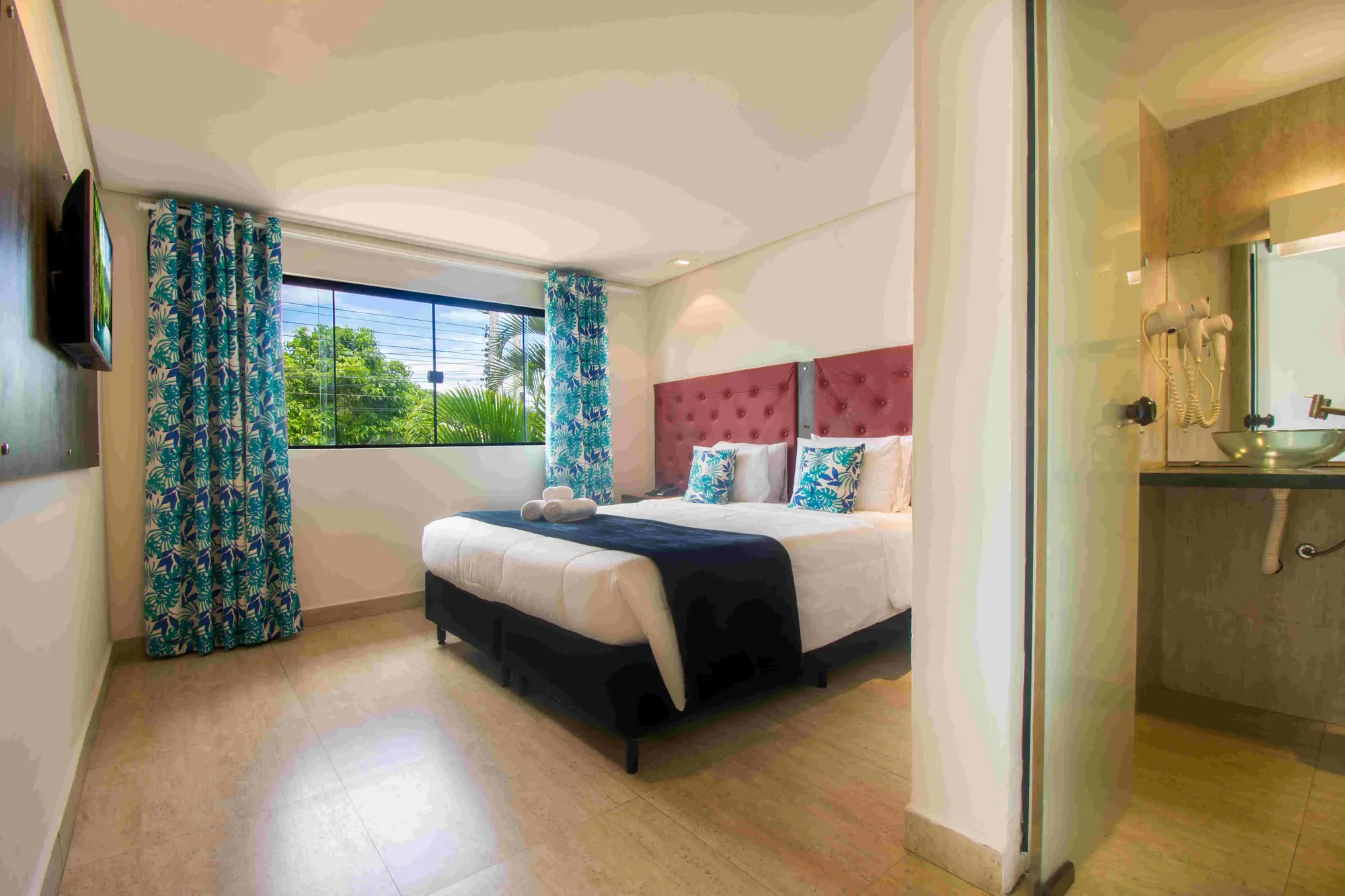 Barra da Lagoa by Latitud Hoteles, Room