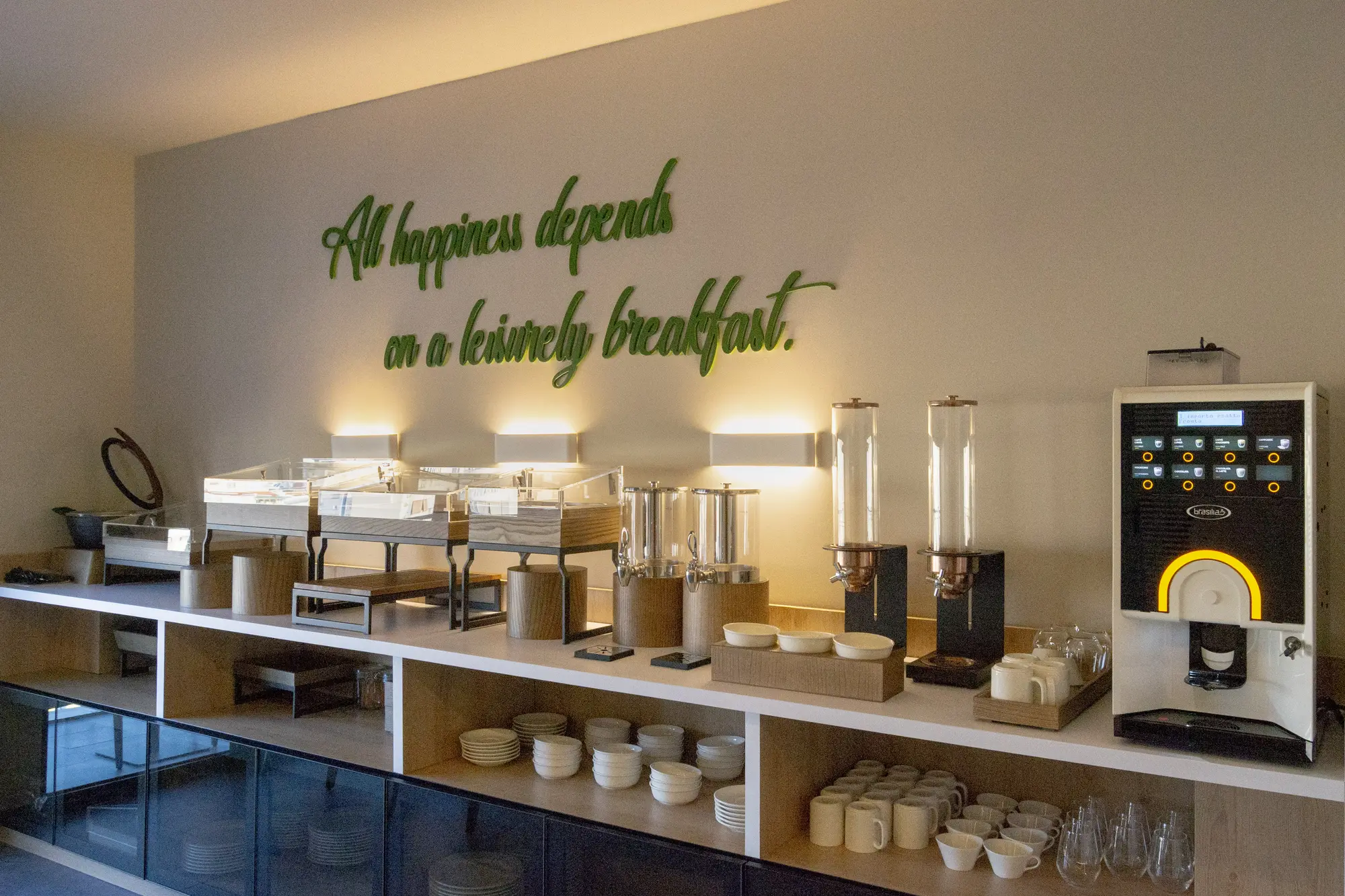 Si Hotel Sh.p.k., Restaurant