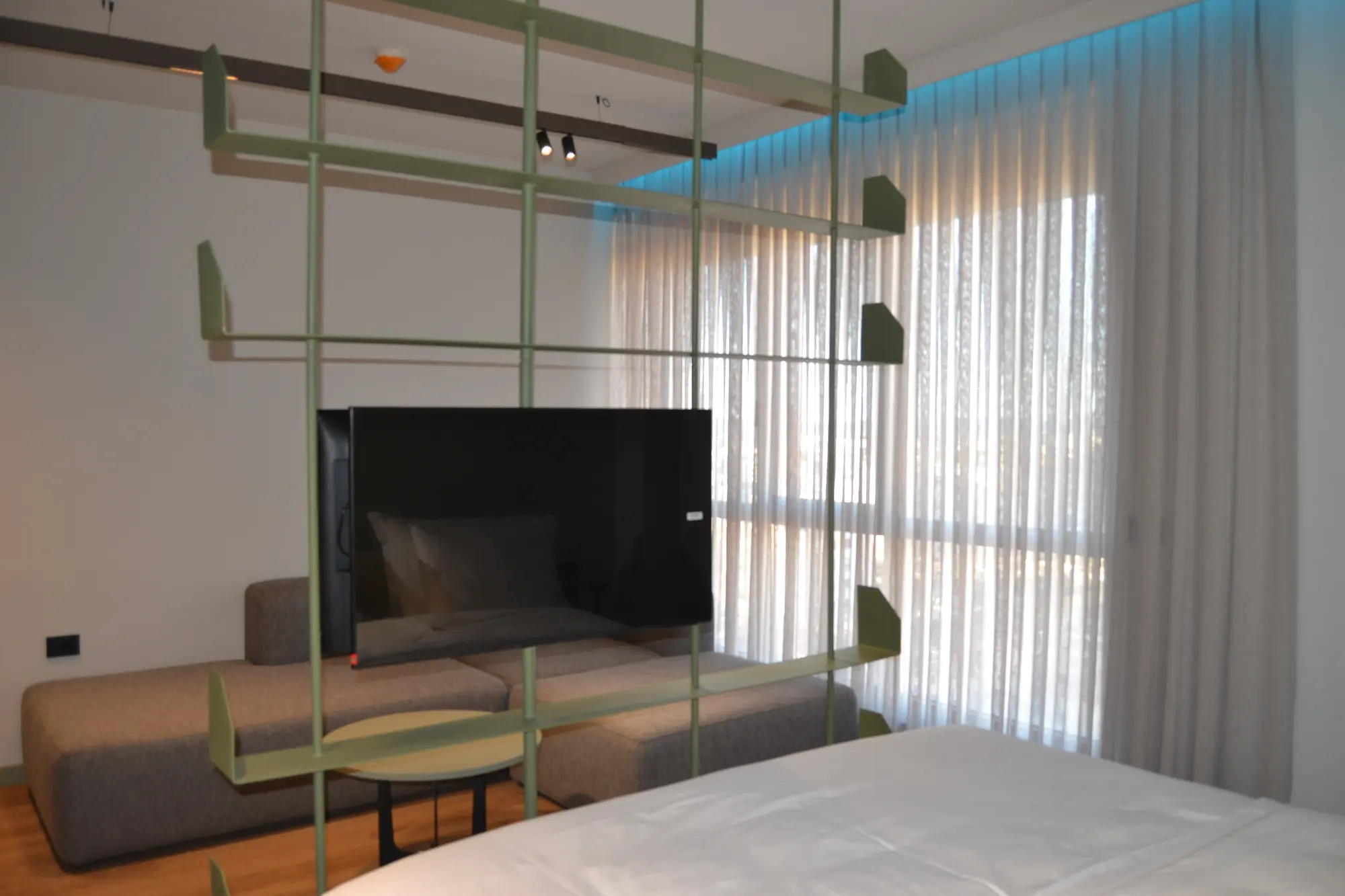 Si Hotel Sh.p.k., Room