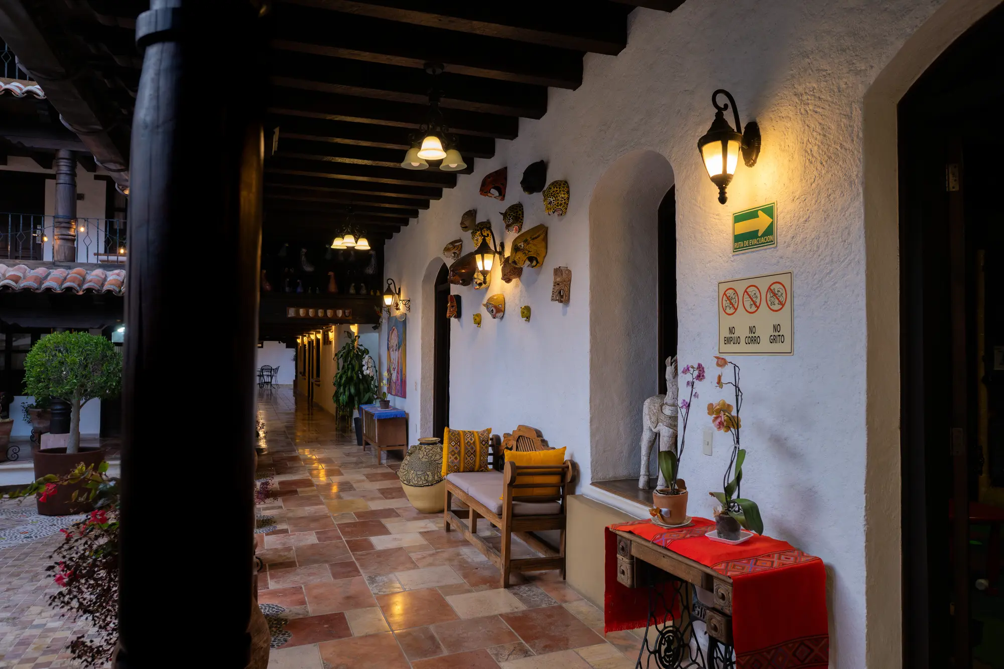 Hotel Plaza San Cristobal Inn, Lobby