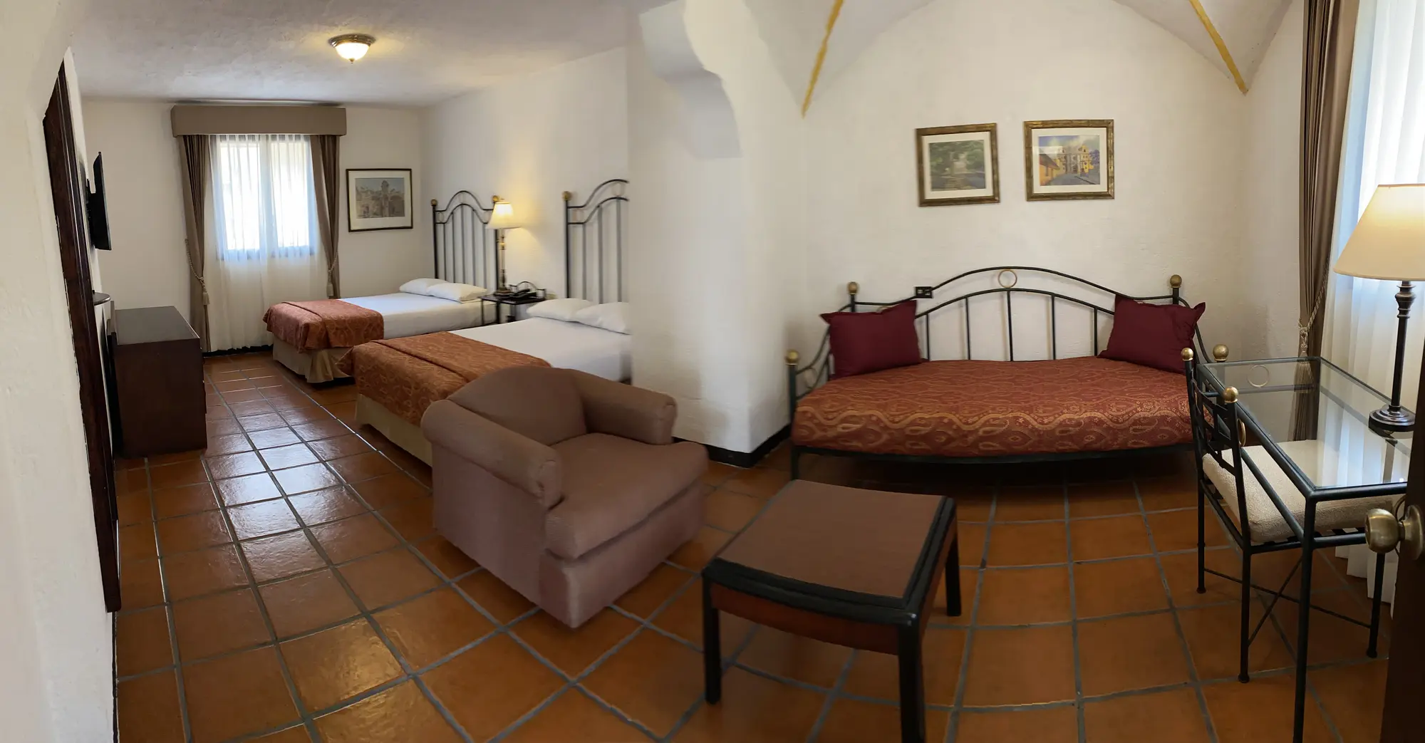Villa Colonial, Room