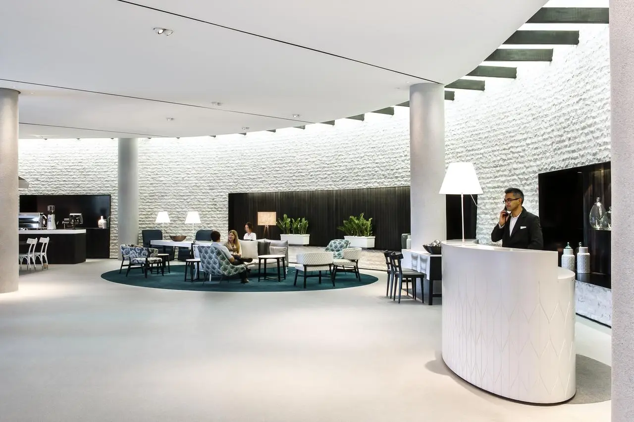 PARKROYAL Darling Harbour Sydney, Lobby