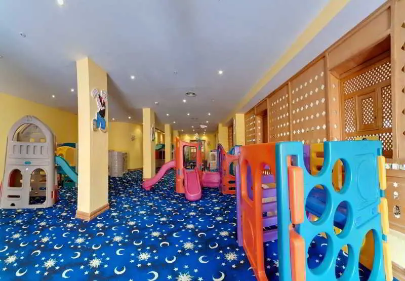 Ali Baba Palace, Sports and Entertainment
