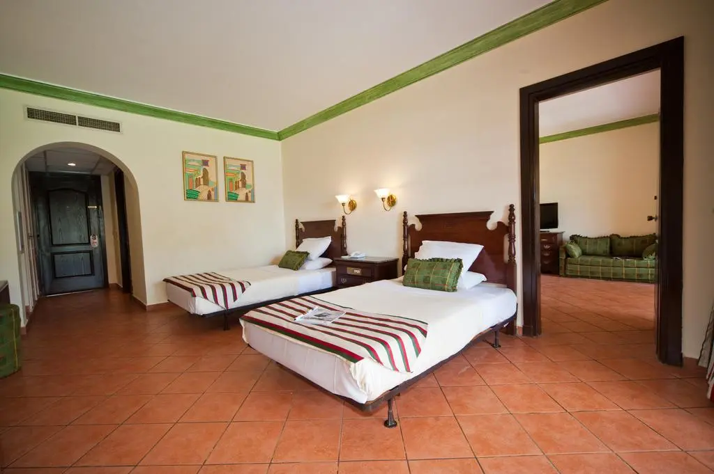 Ali Baba Palace, Room