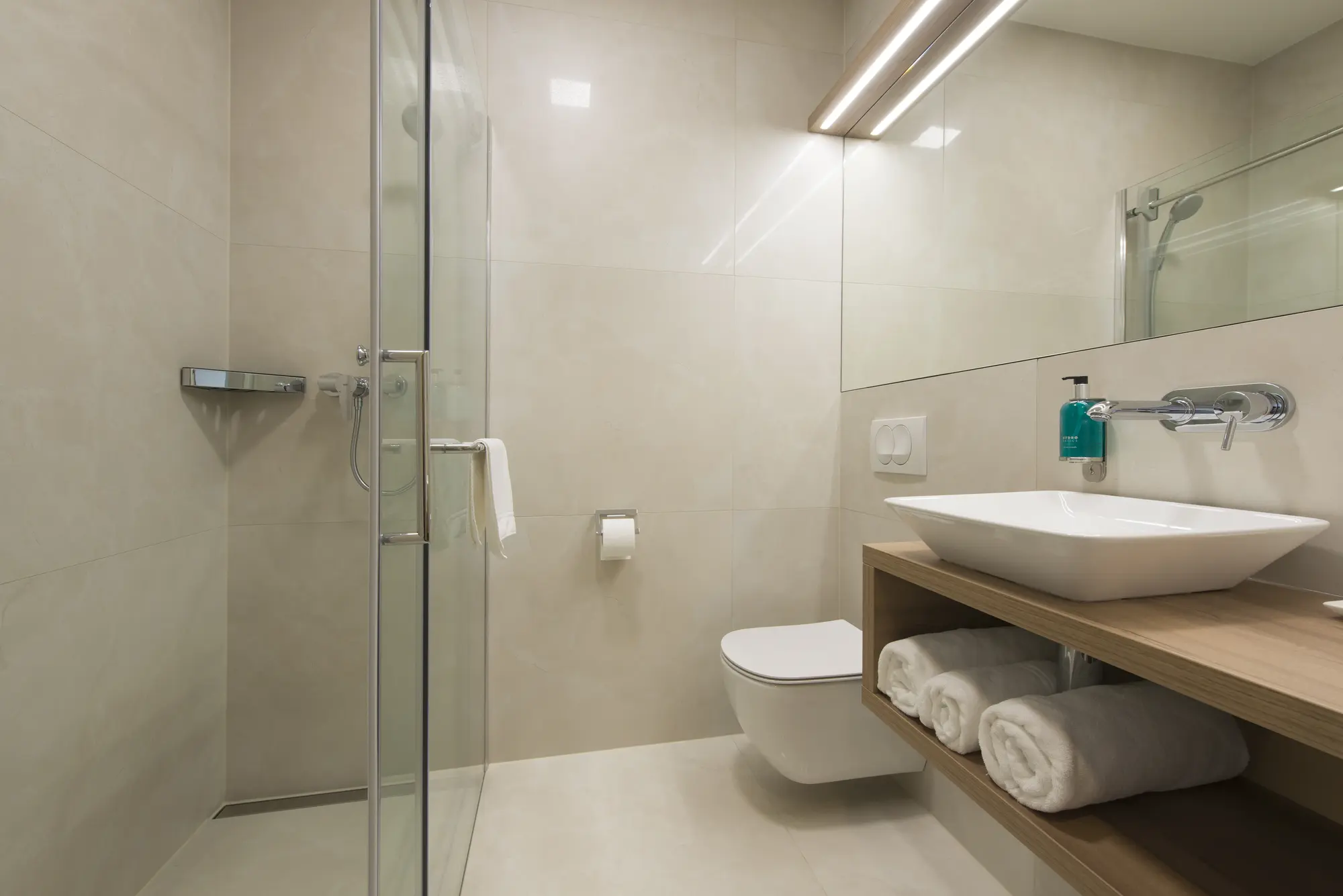 Ahotel Hotel Ljubljana, Room