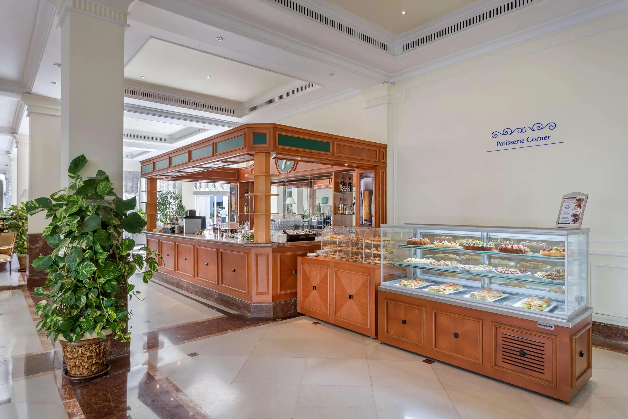 Seven Seas Hotel Blue, Lobby