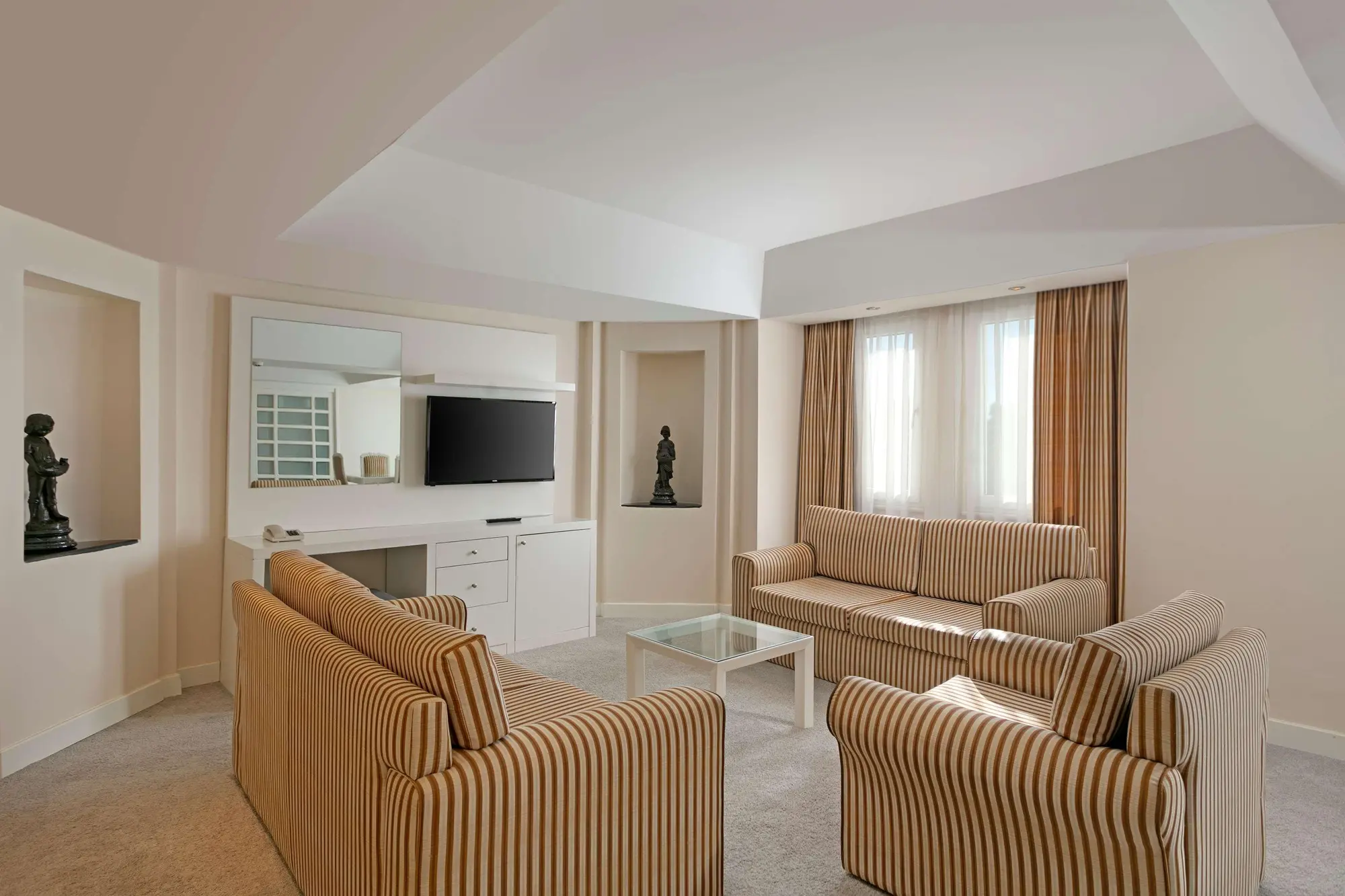 Seven Seas Hotel Blue, Room