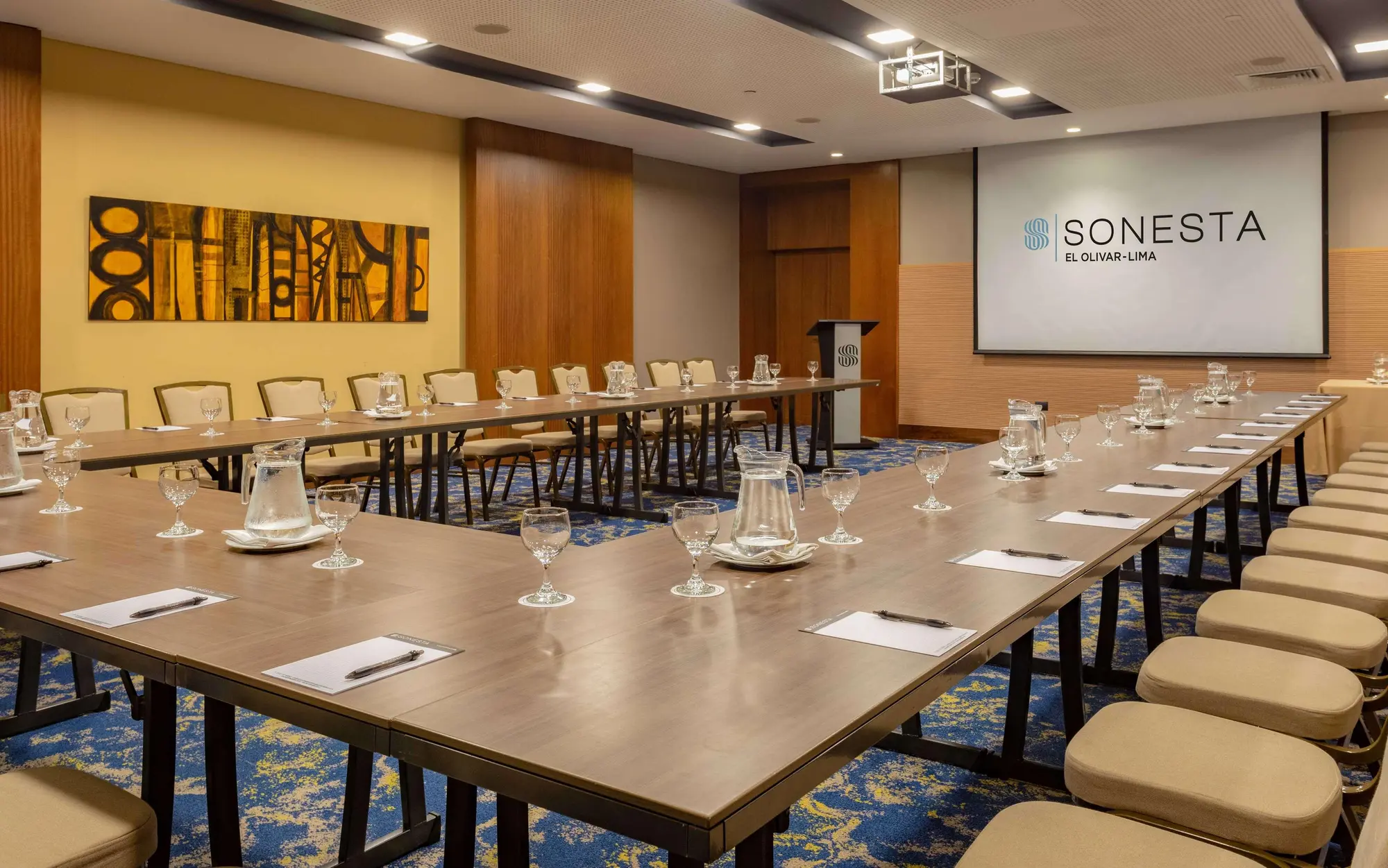 Sonesta Hotel El Olivar, Conferences