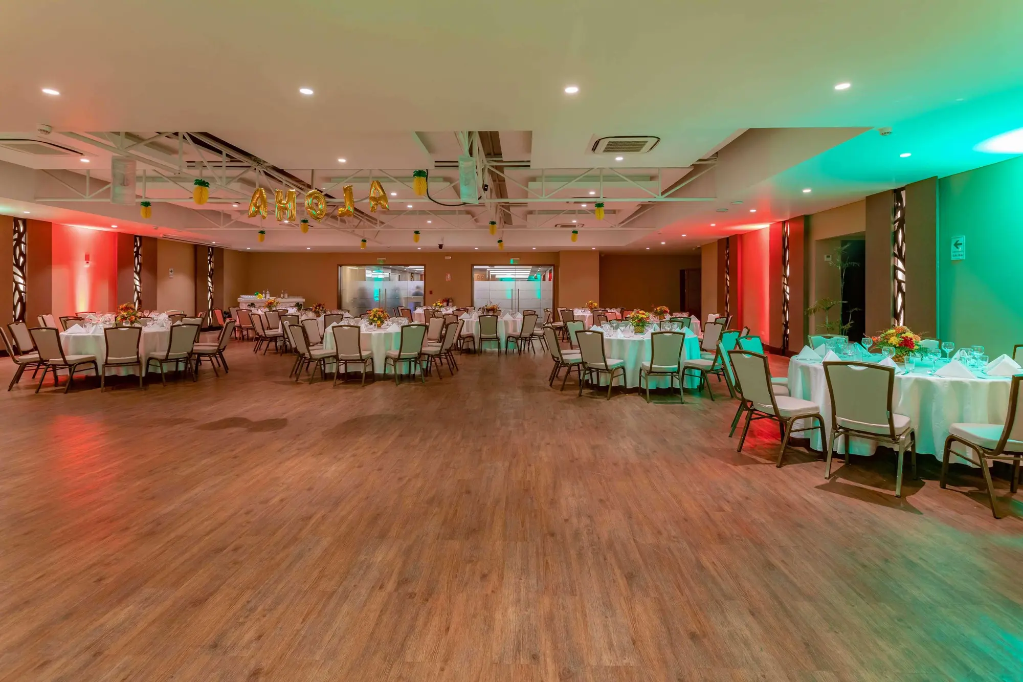 Sonesta Hotel El Olivar, Conferences
