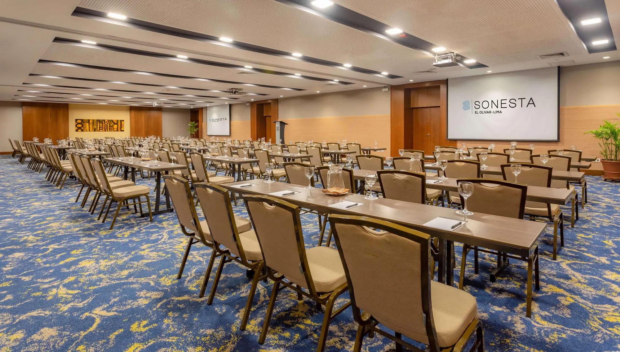 Sonesta Hotel El Olivar, Conferences