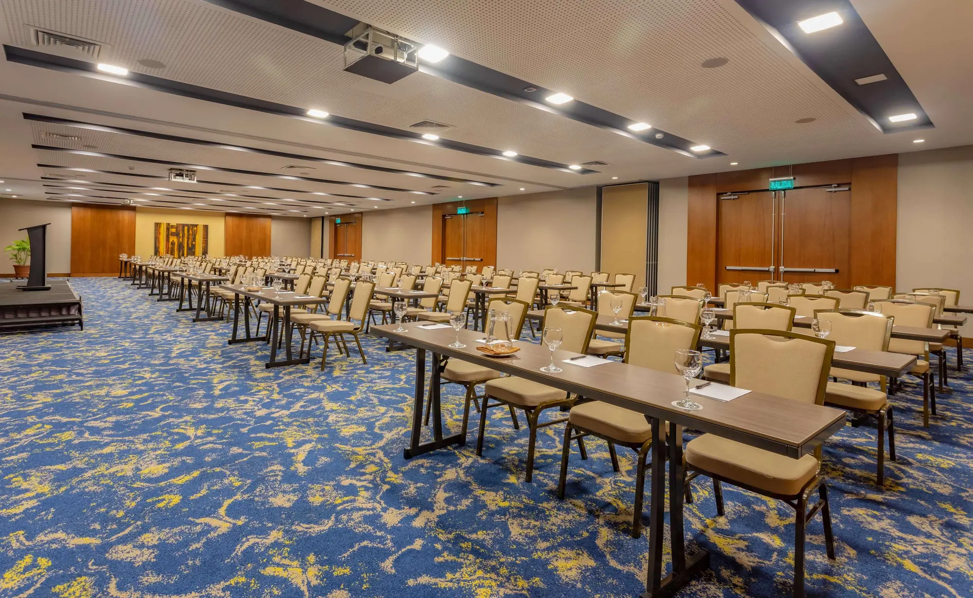 Sonesta Hotel El Olivar, Conferences