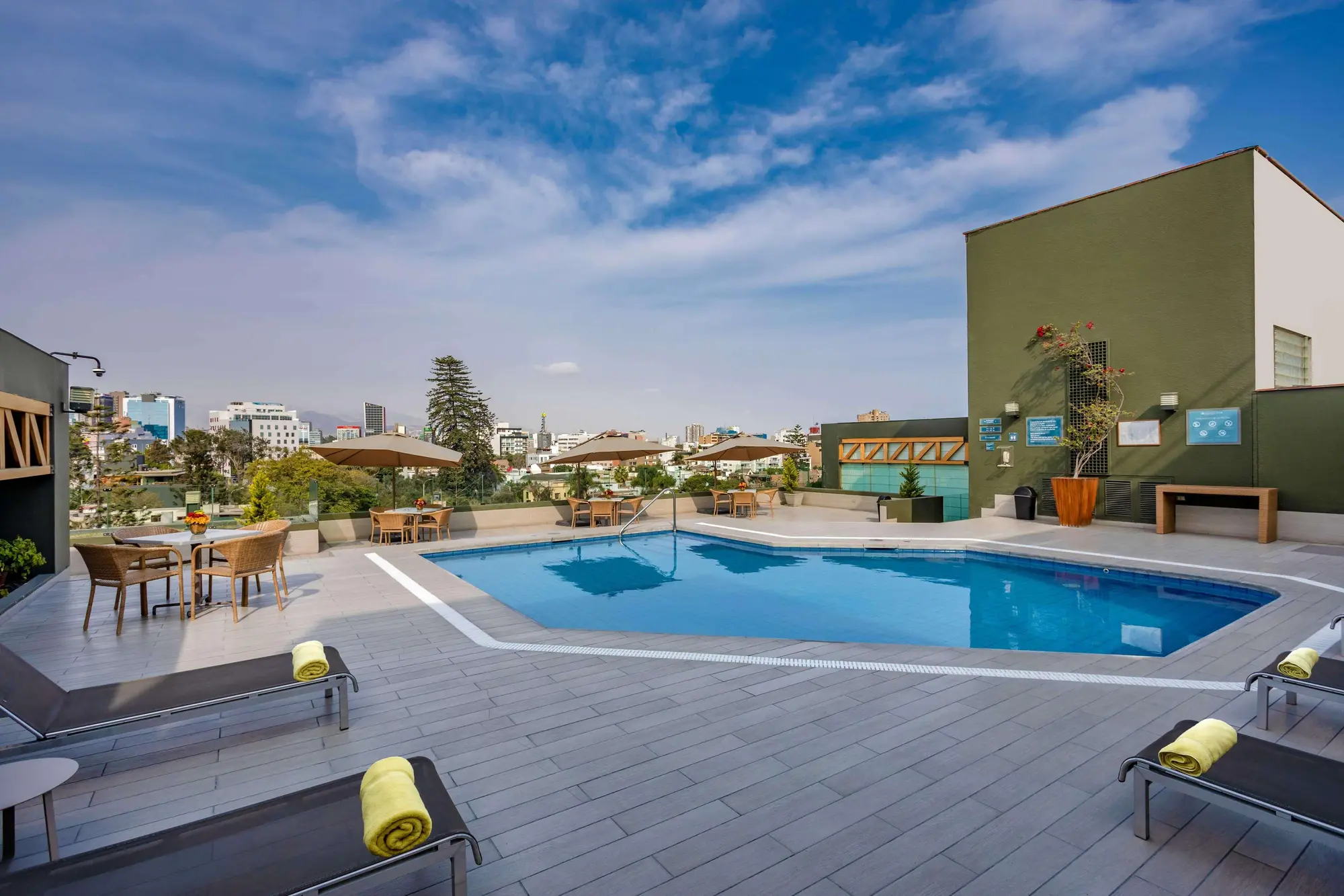 Sonesta Hotel El Olivar, Pool