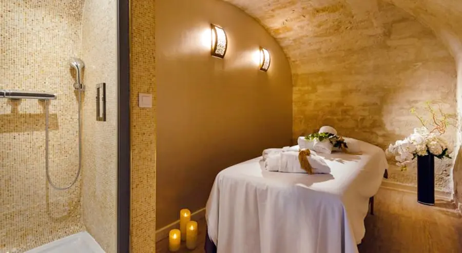 Les Jardins du Marais, Sports and Entertainment