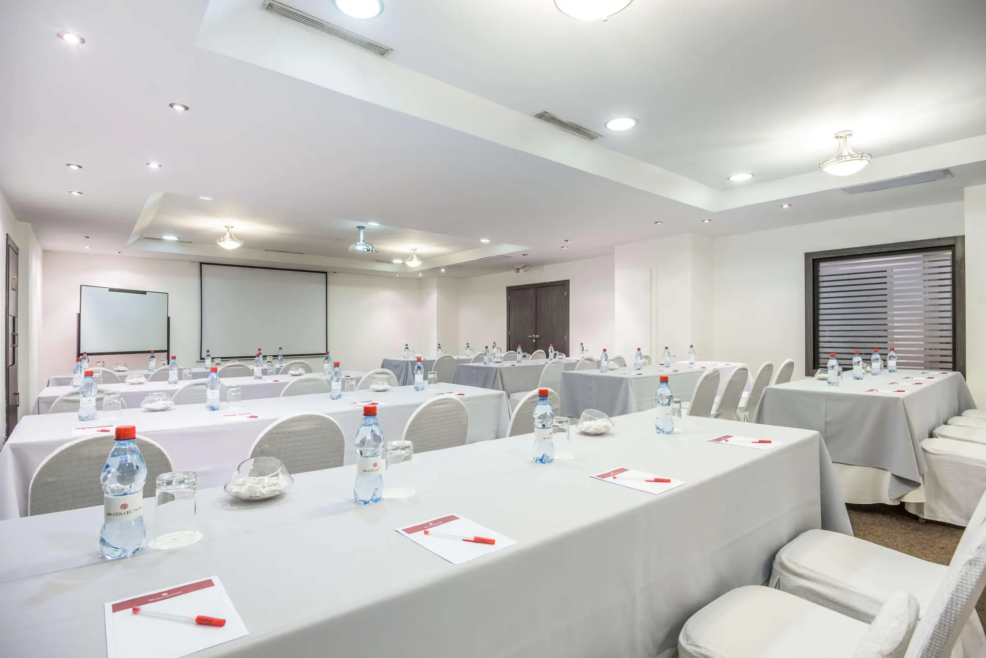 NH Collection Quito Royal, Conferences