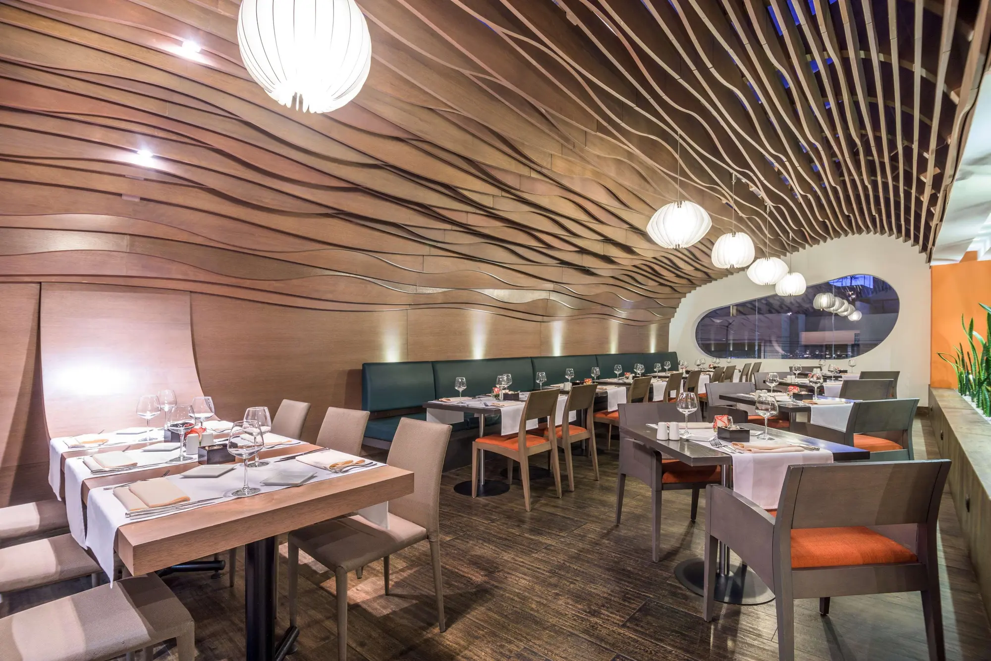 NH Collection Quito Royal, Restaurant