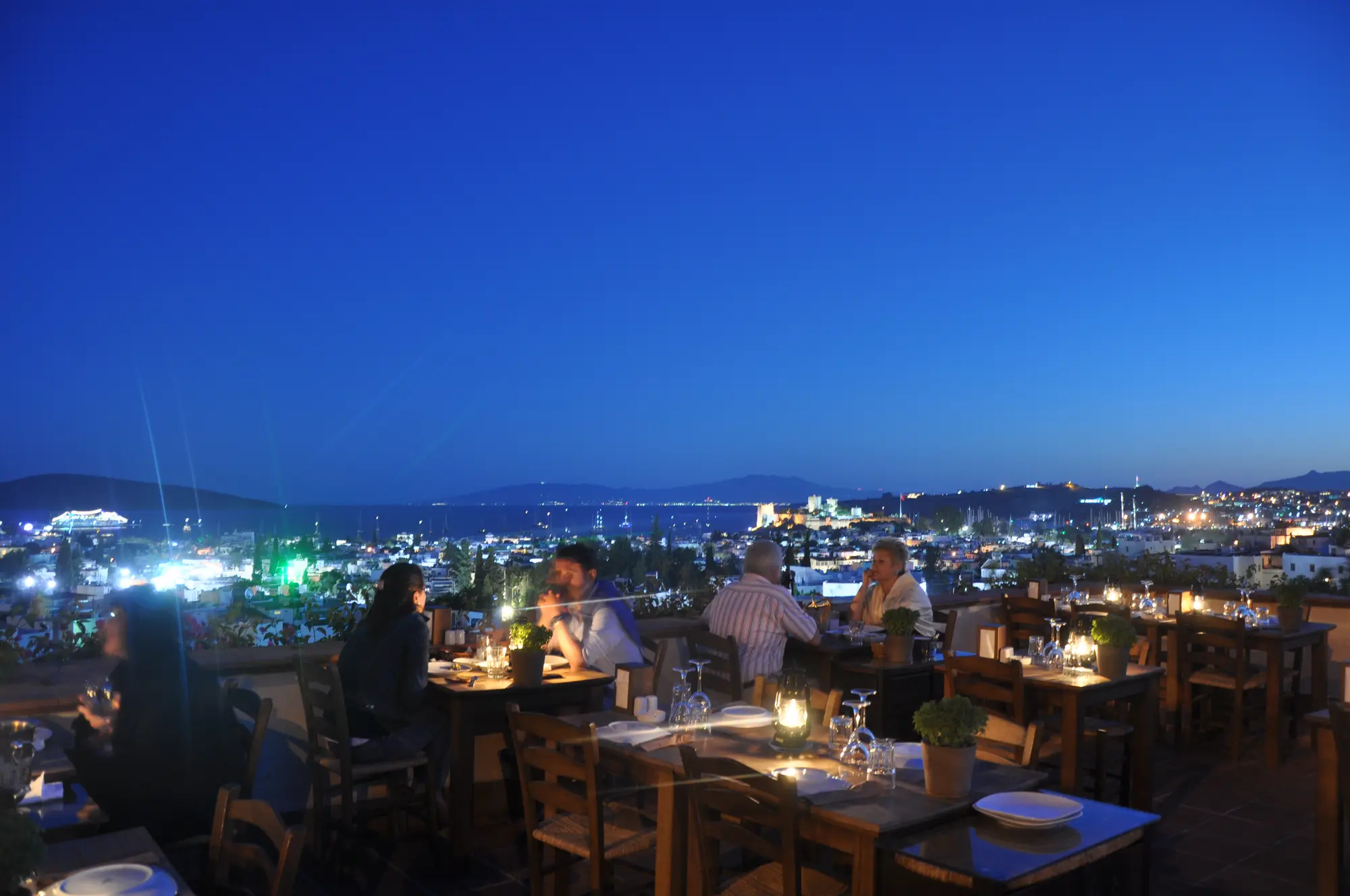 El Vino Hotel Suites, Restaurant