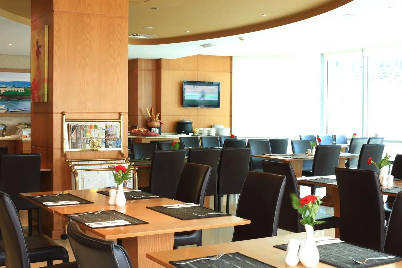 Byblos Hotel Tecom, Restaurant