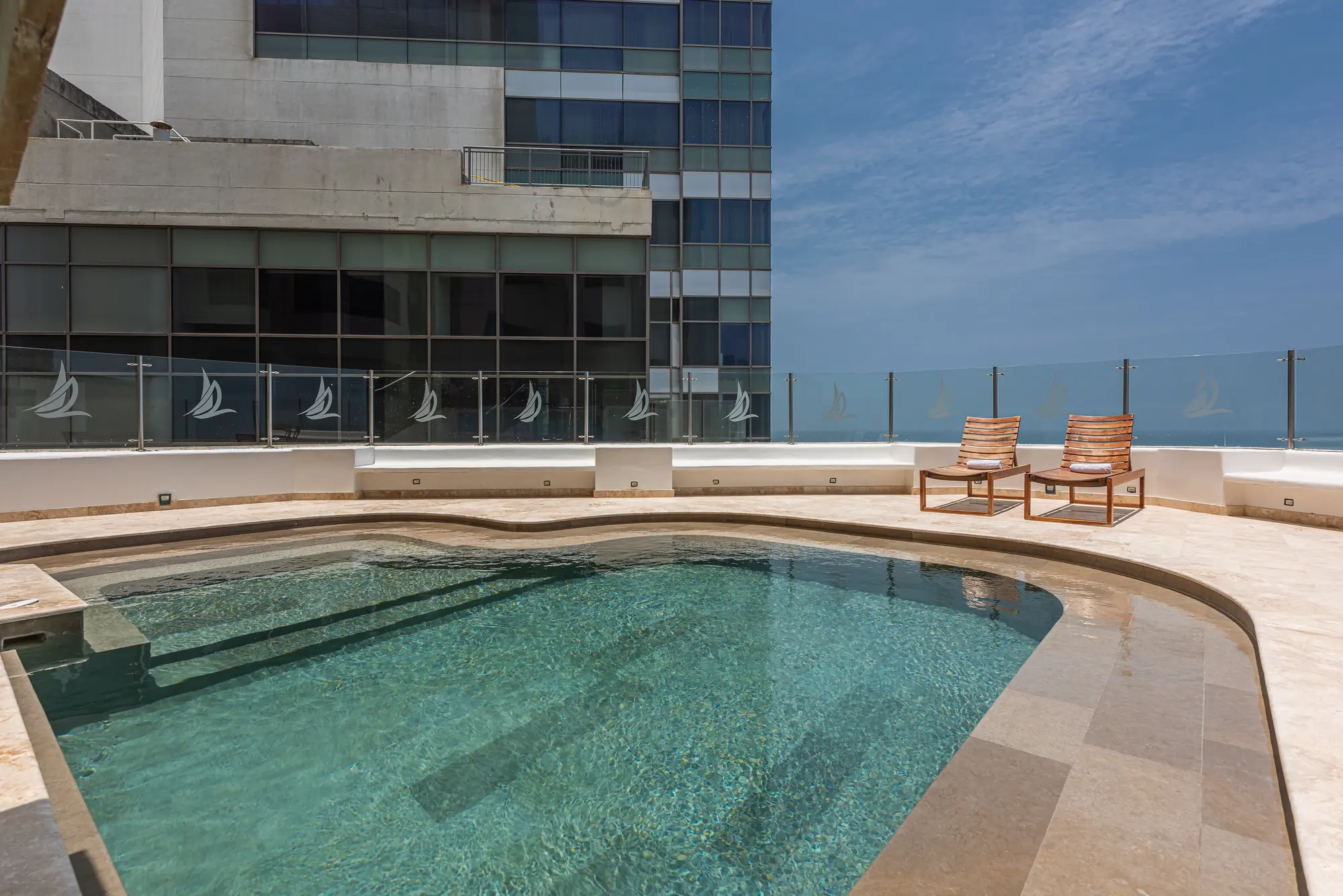 Regatta Cartagena, Pool