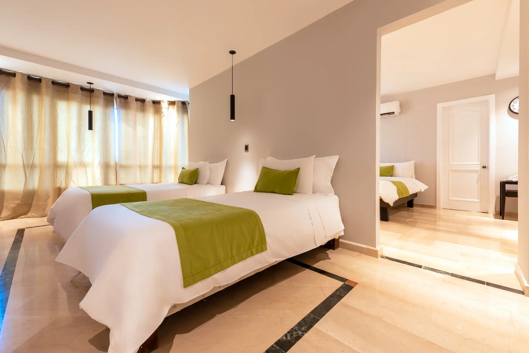 Regatta Cartagena, Room
