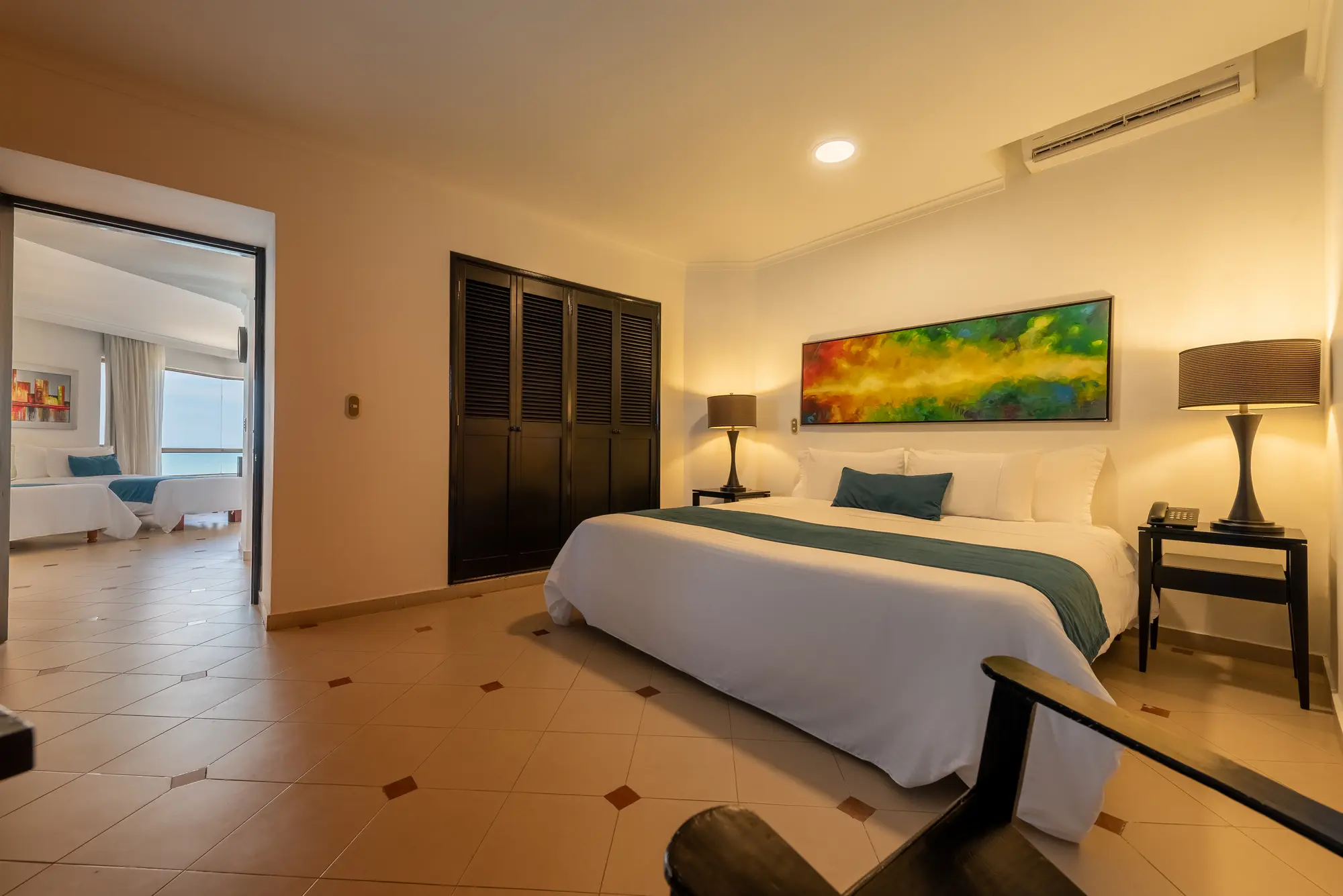 Regatta Cartagena, Room
