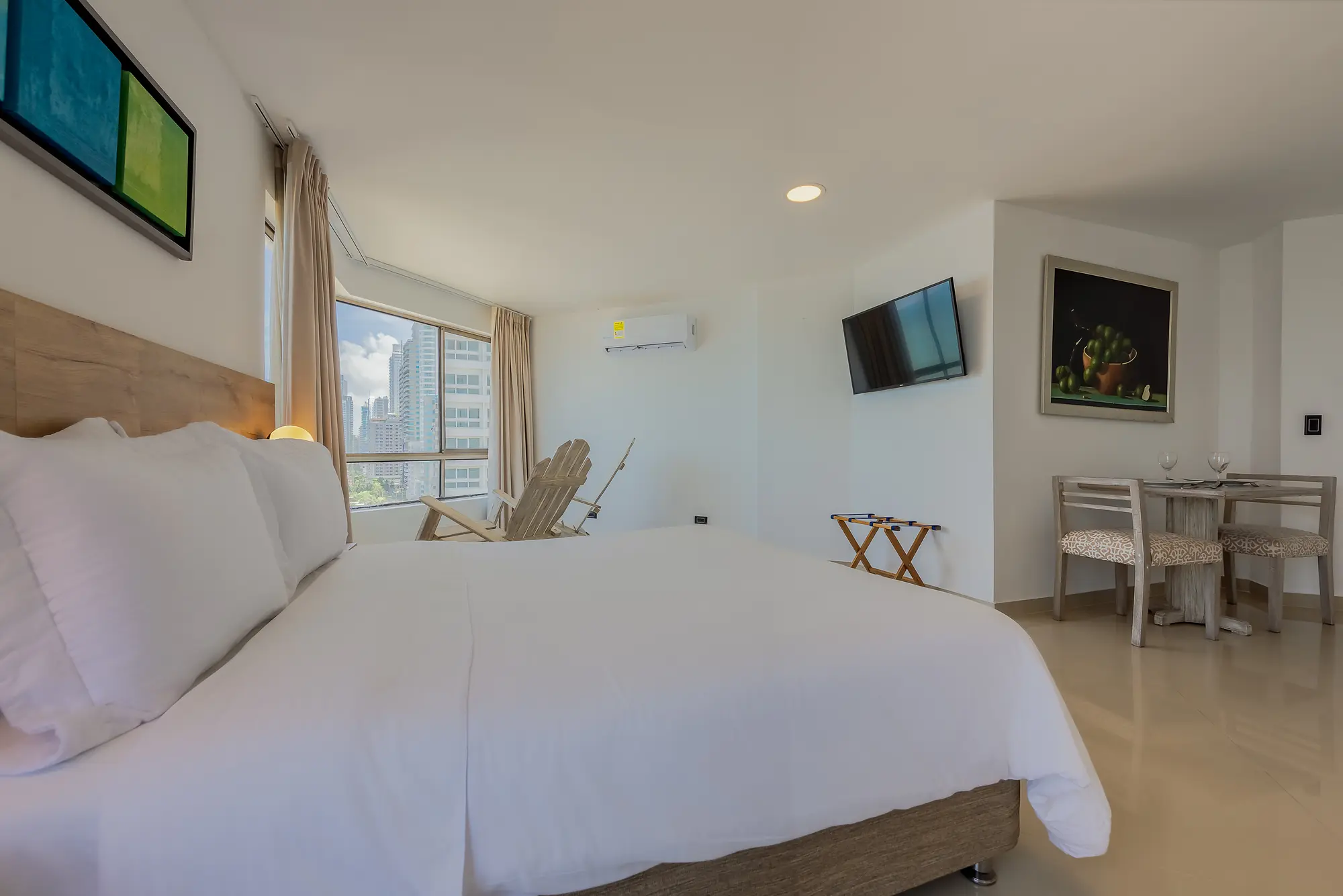 Regatta Cartagena, Room