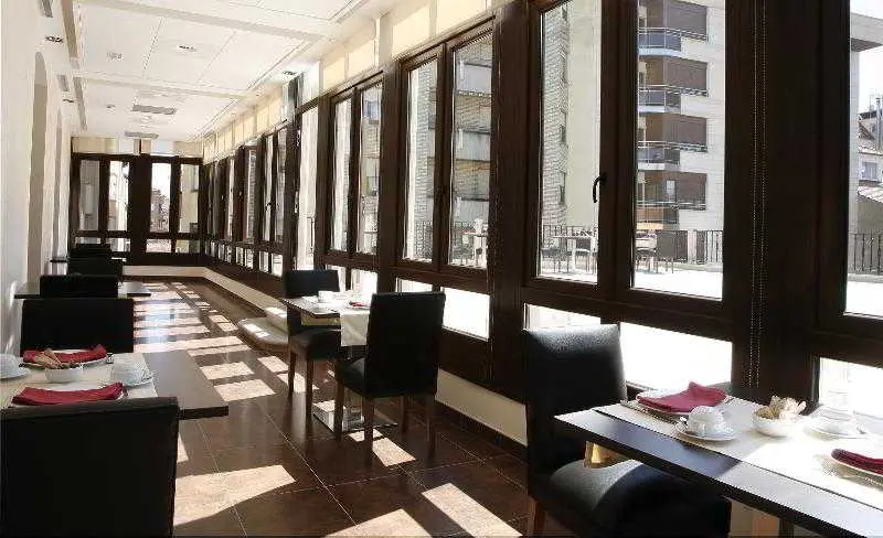Hotel Villa De Aranda, Bar