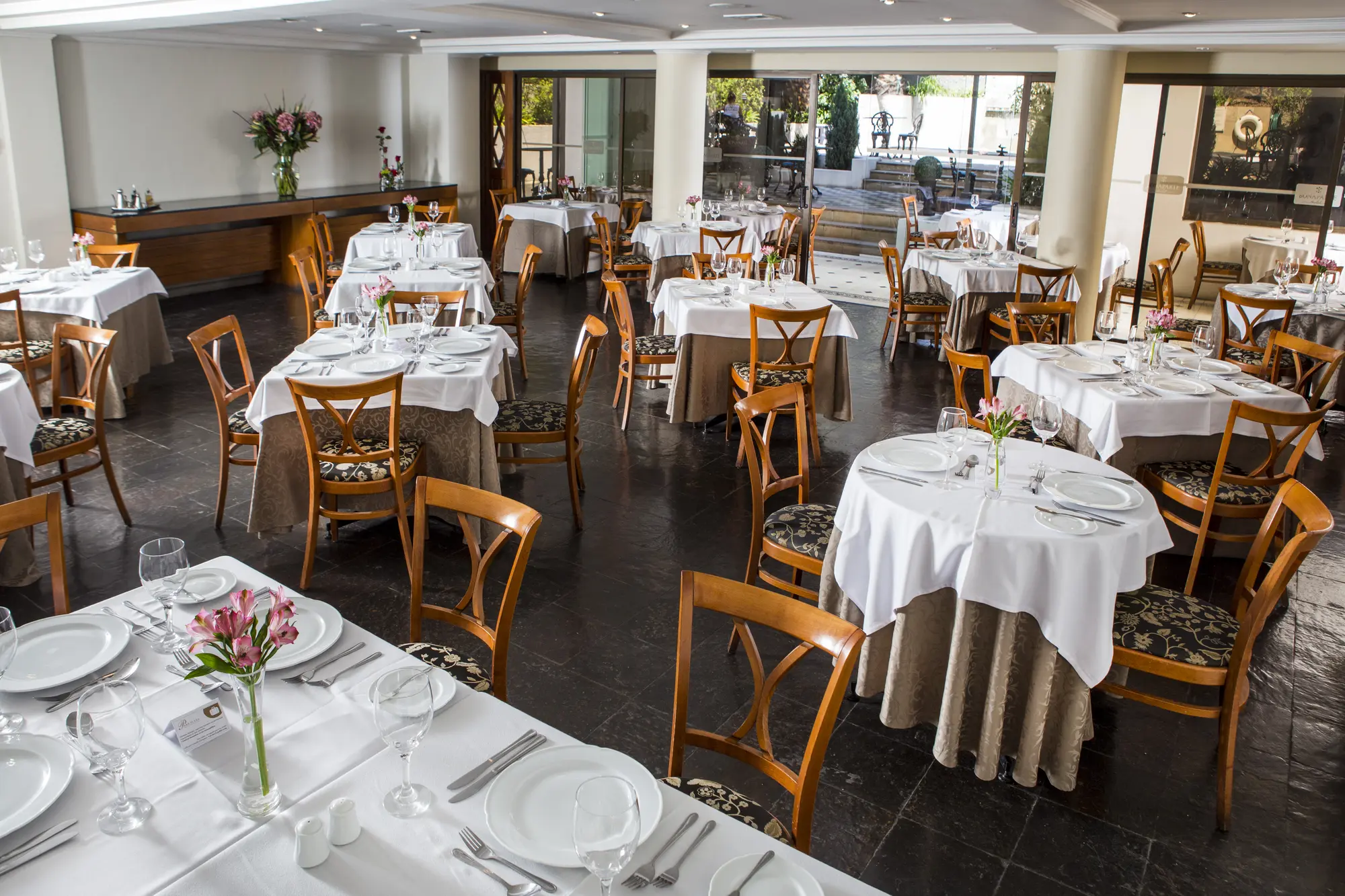 Park Plaza Bonaparte, Restaurant