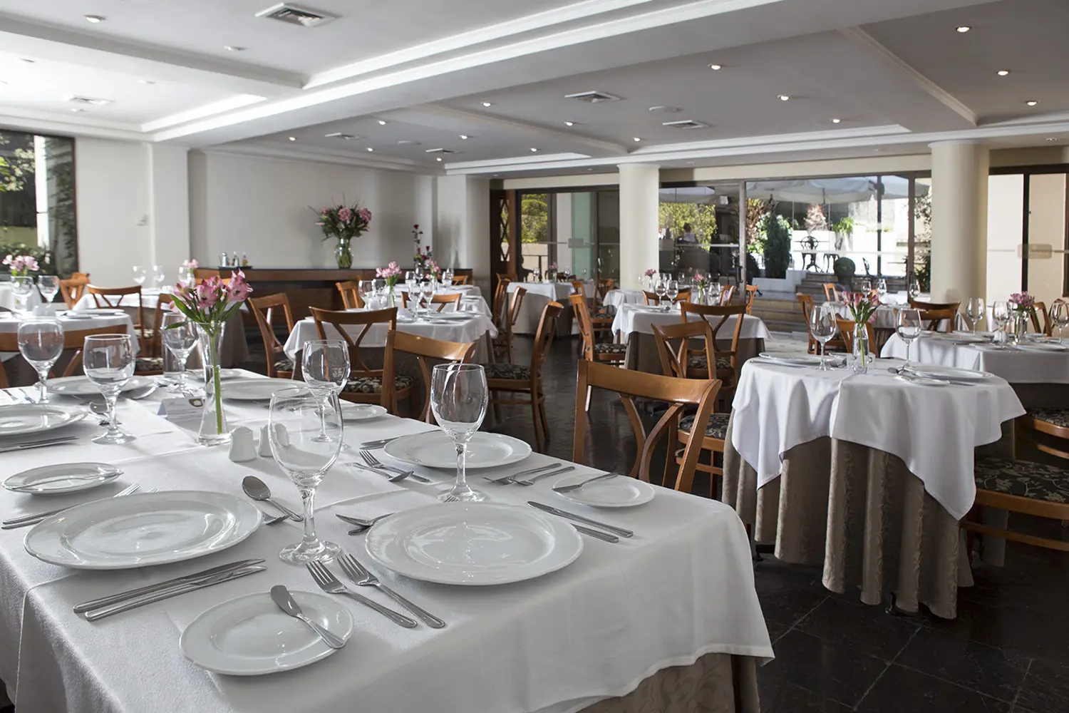 Park Plaza Bonaparte, Restaurant