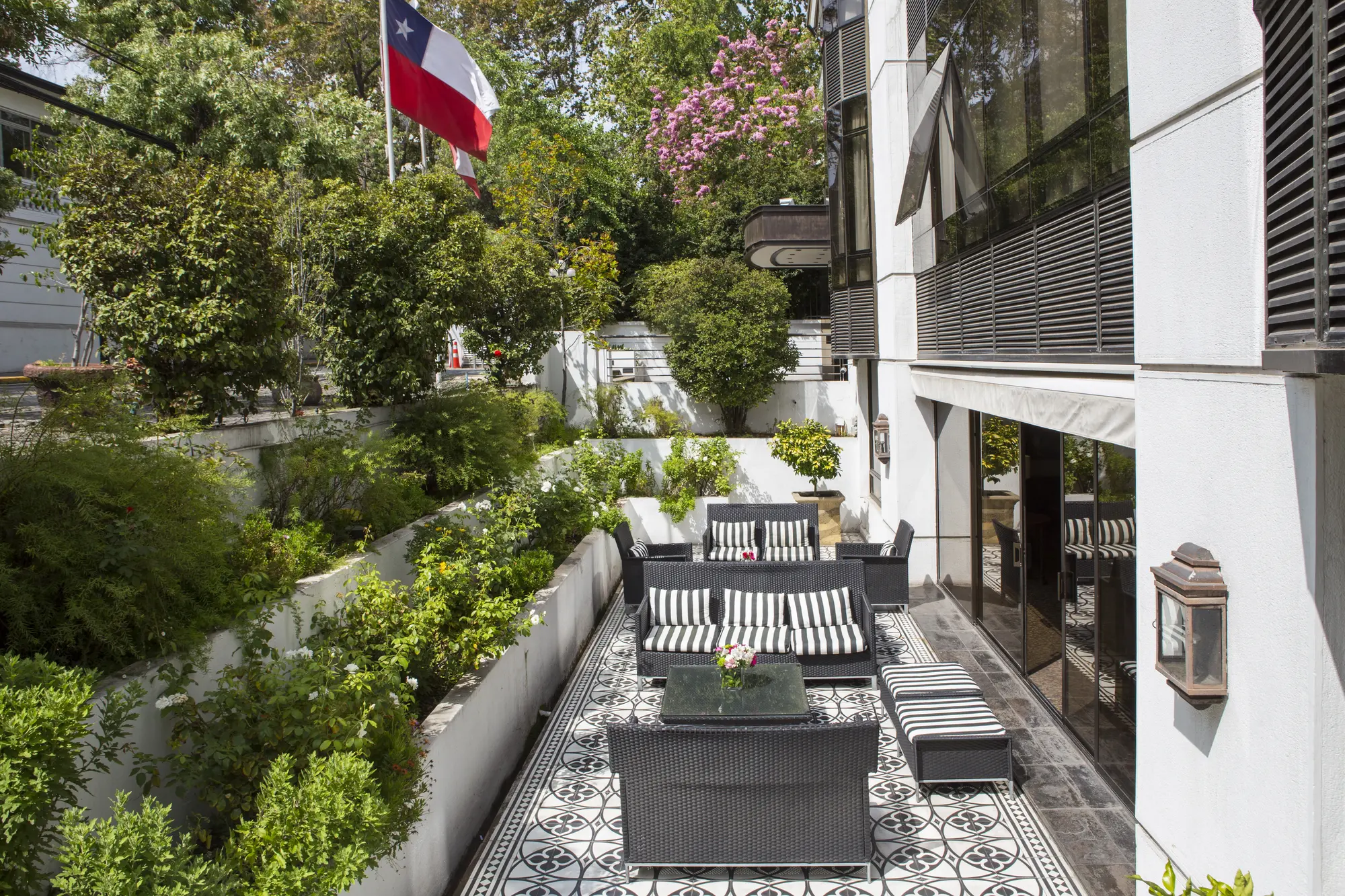 Park Plaza Bonaparte, Terrace