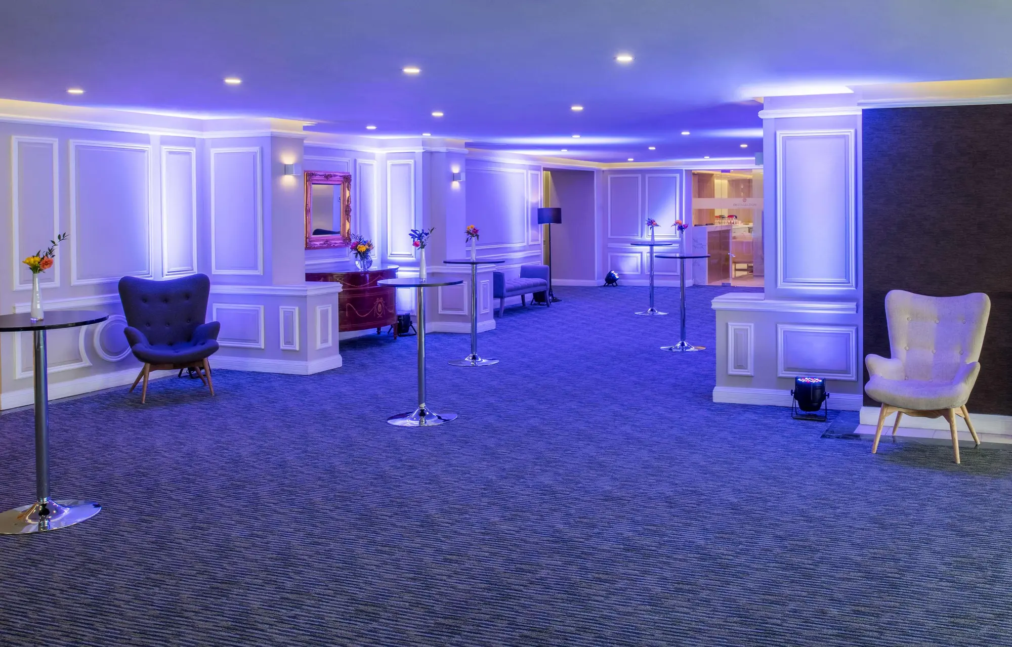 NH Collection Plaza Santiago, Conferences