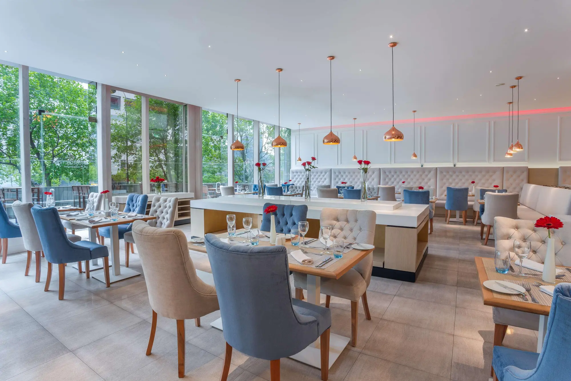 NH Collection Plaza Santiago, Restaurant