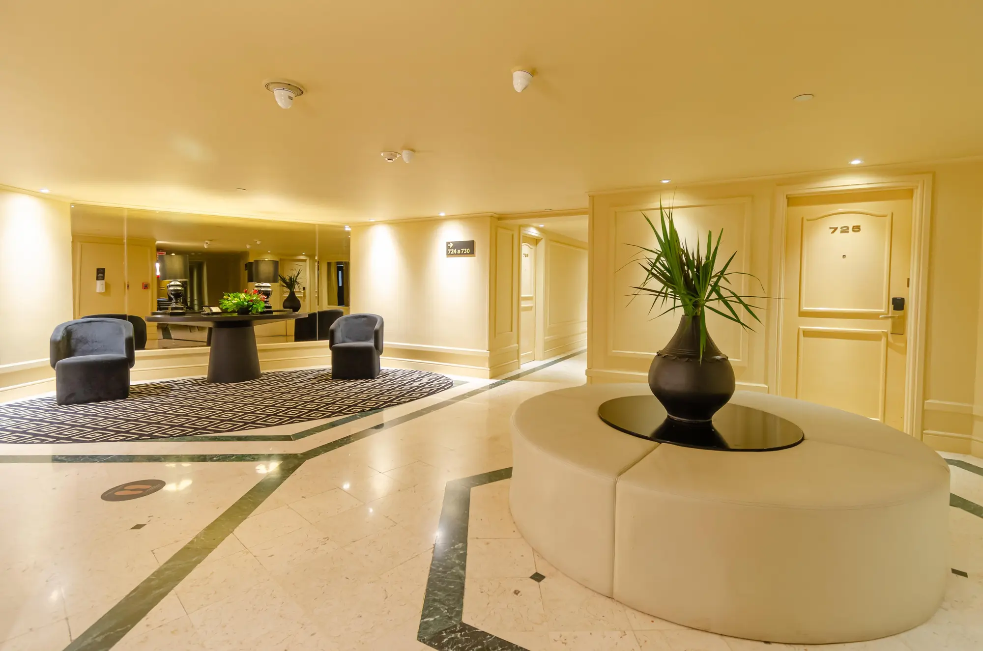 Intercontinental Hotels Medellin - Movich, Lobby