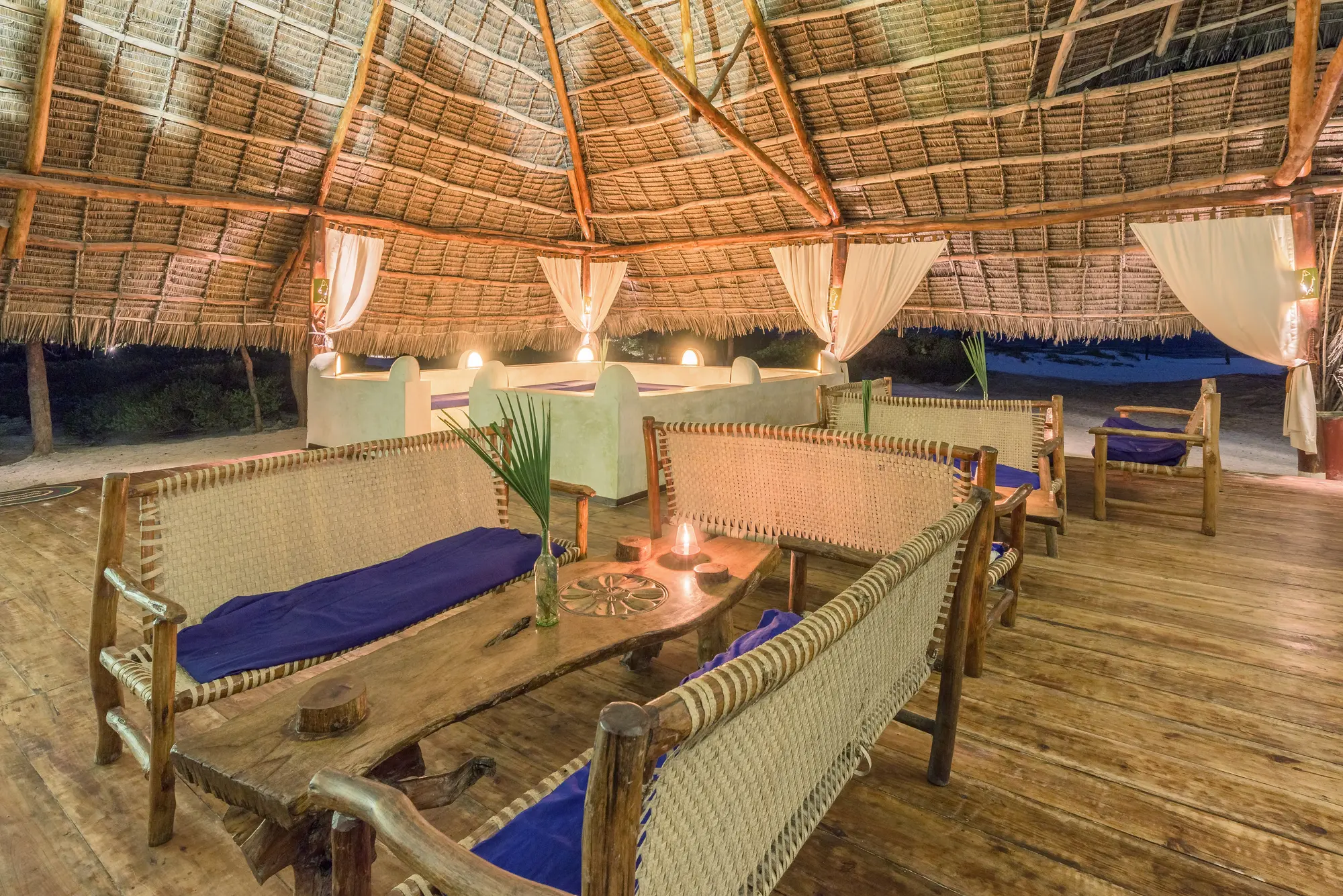 Hakuna Majiwe Beach Resort, Lobby