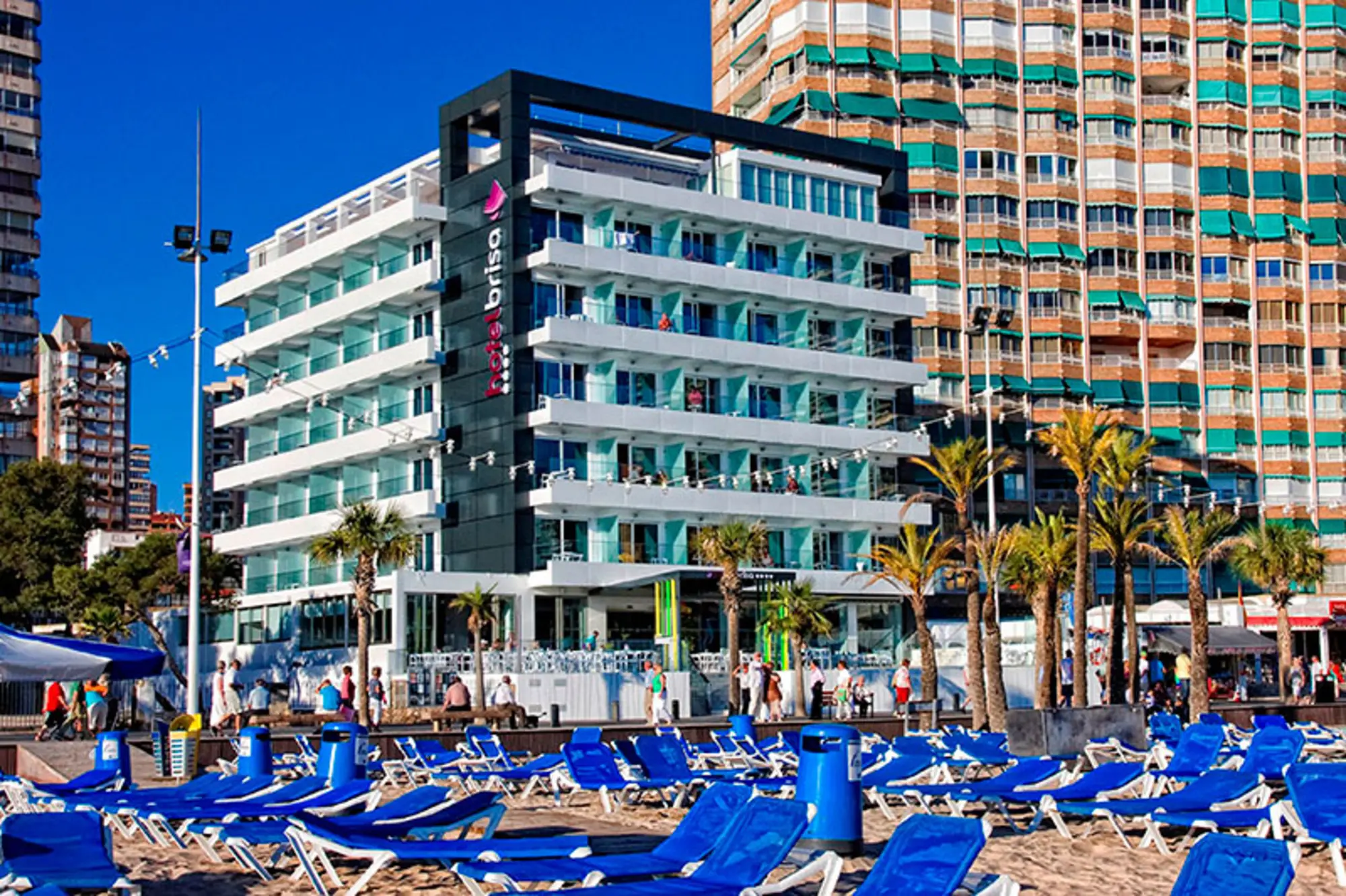 Brisa, Beach