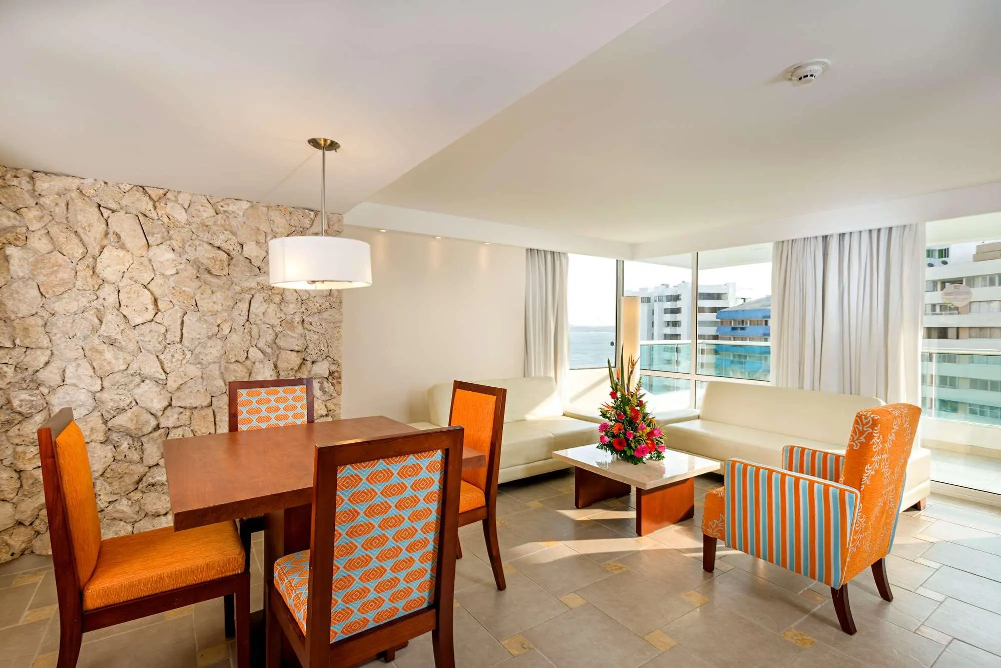 Dann Cartagena, Lobby