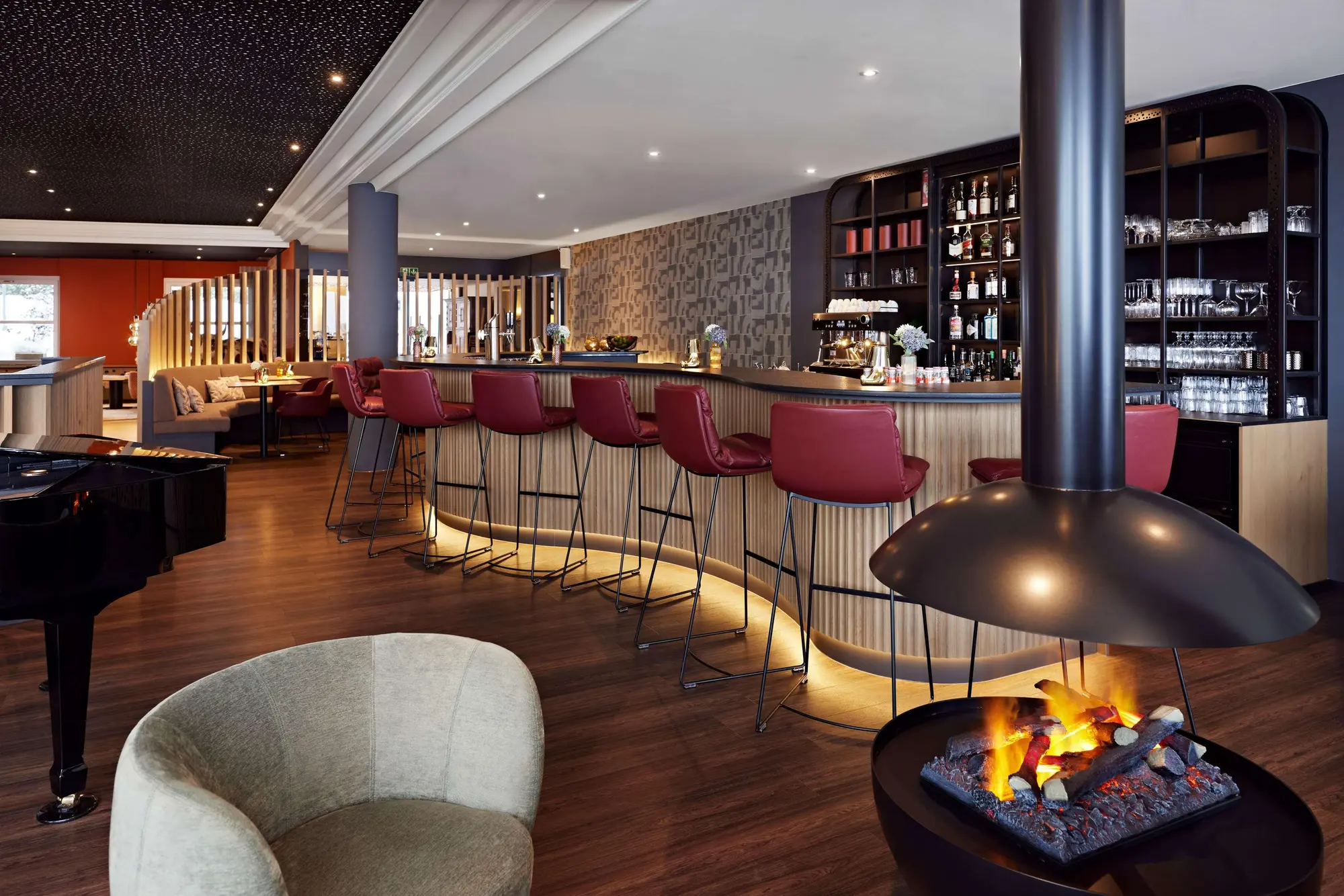 Dorint Blüemlisalp, Bar